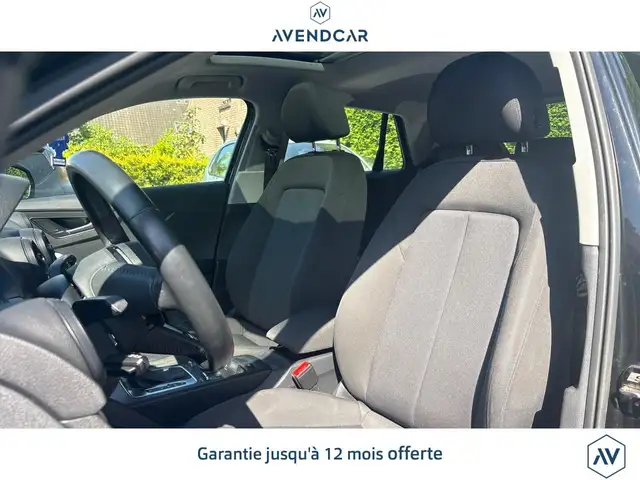 Audi Q2 view 6