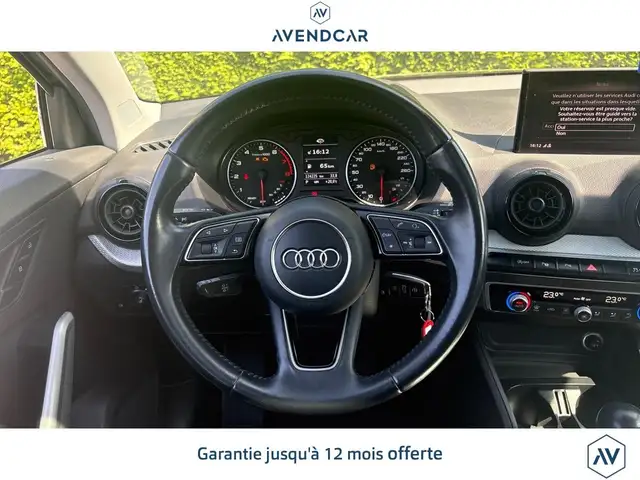Audi Q2 view 8