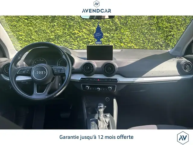 Audi Q2 view 5