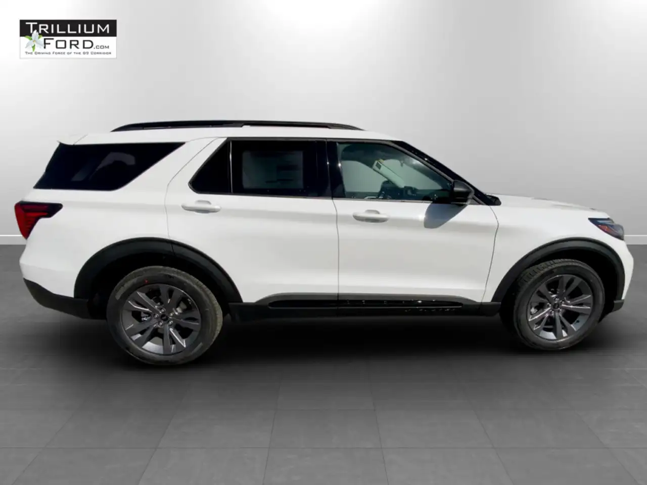 Ford Explorer photo Ford Explorer