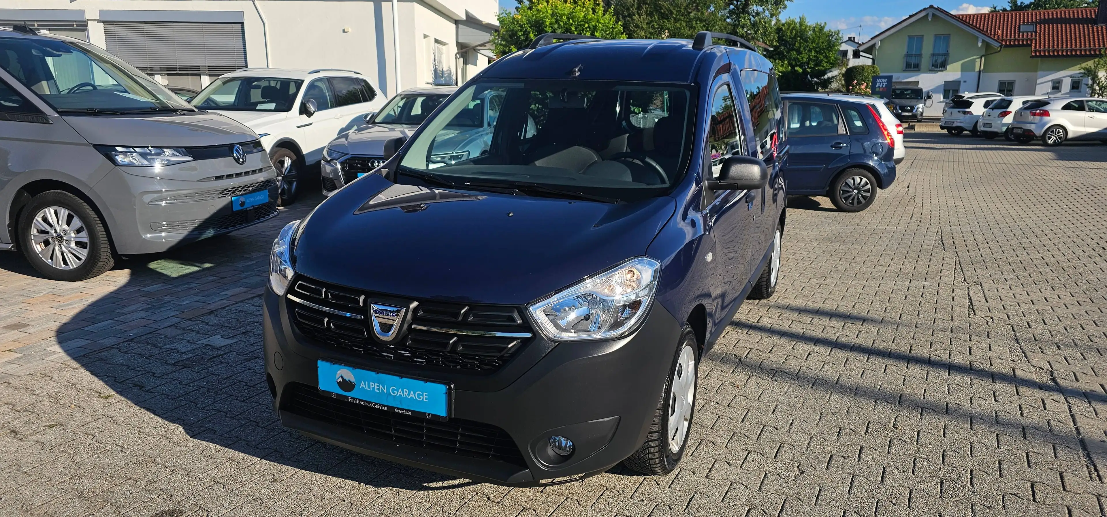 Dacia Dokker Dokker*1.6*SCe*100*Essential*2.Hand*Klima*MFL*Bluetooth*5-Sitze*HU&Service*Neu*