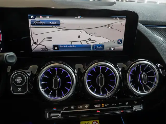 Mercedes-Benz Gla view 14