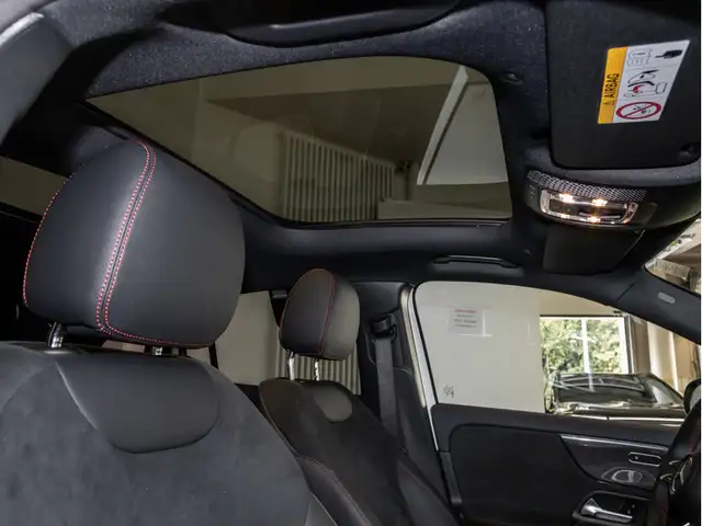 Mercedes-Benz Gla view 11