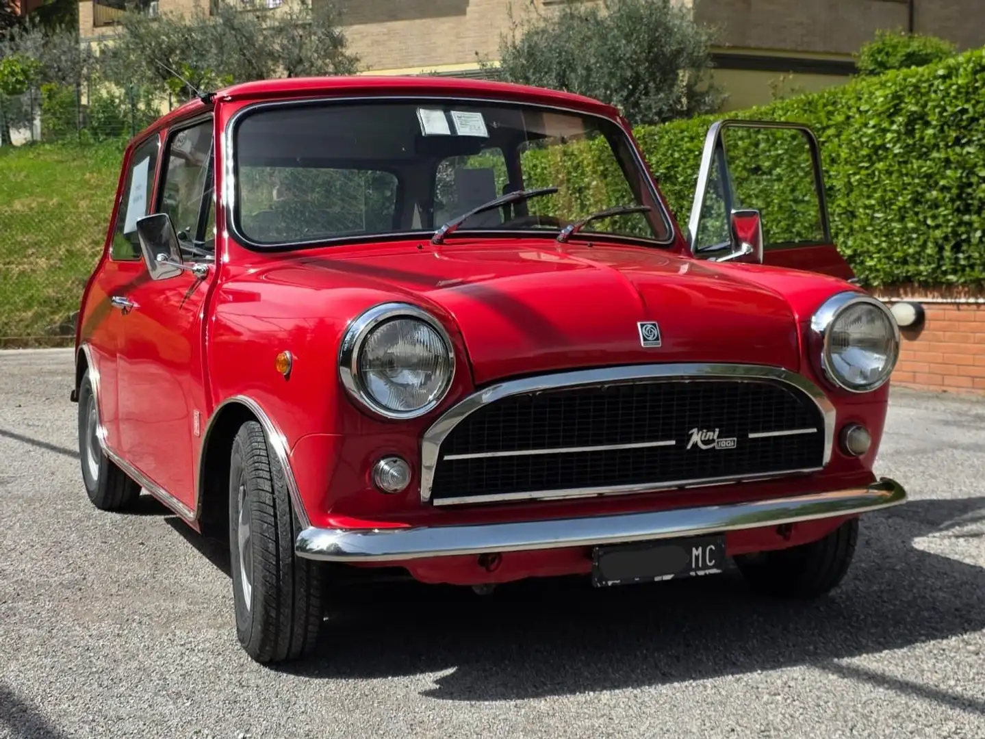 Innocenti Mini 1001 Export Roşu - 1