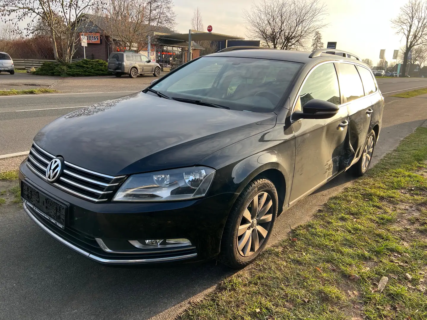 Volkswagen Passat Variant Comfortline BlueMotion Schwarz - 2