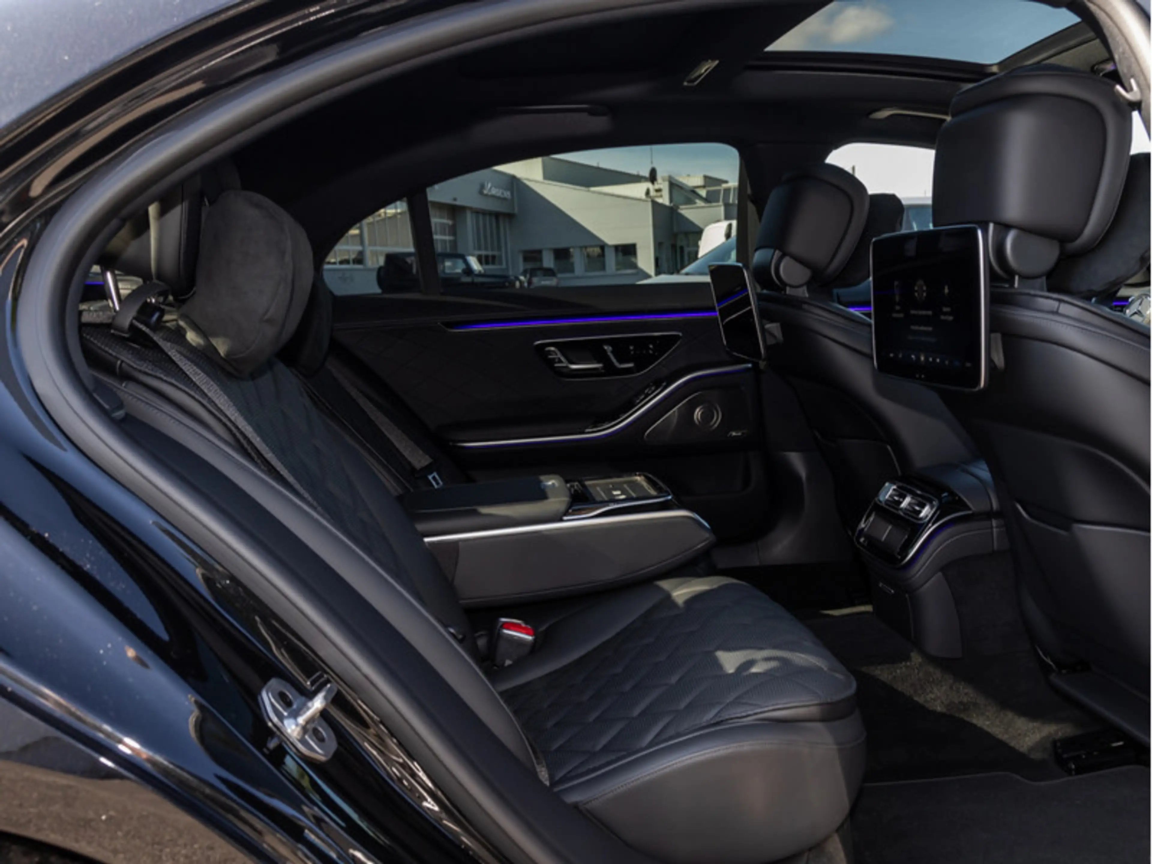 Mercedes-Benz S 350 d 4M L AMG-Sport/Pano/TV/HUD/Sitzklima/20" — photo 10