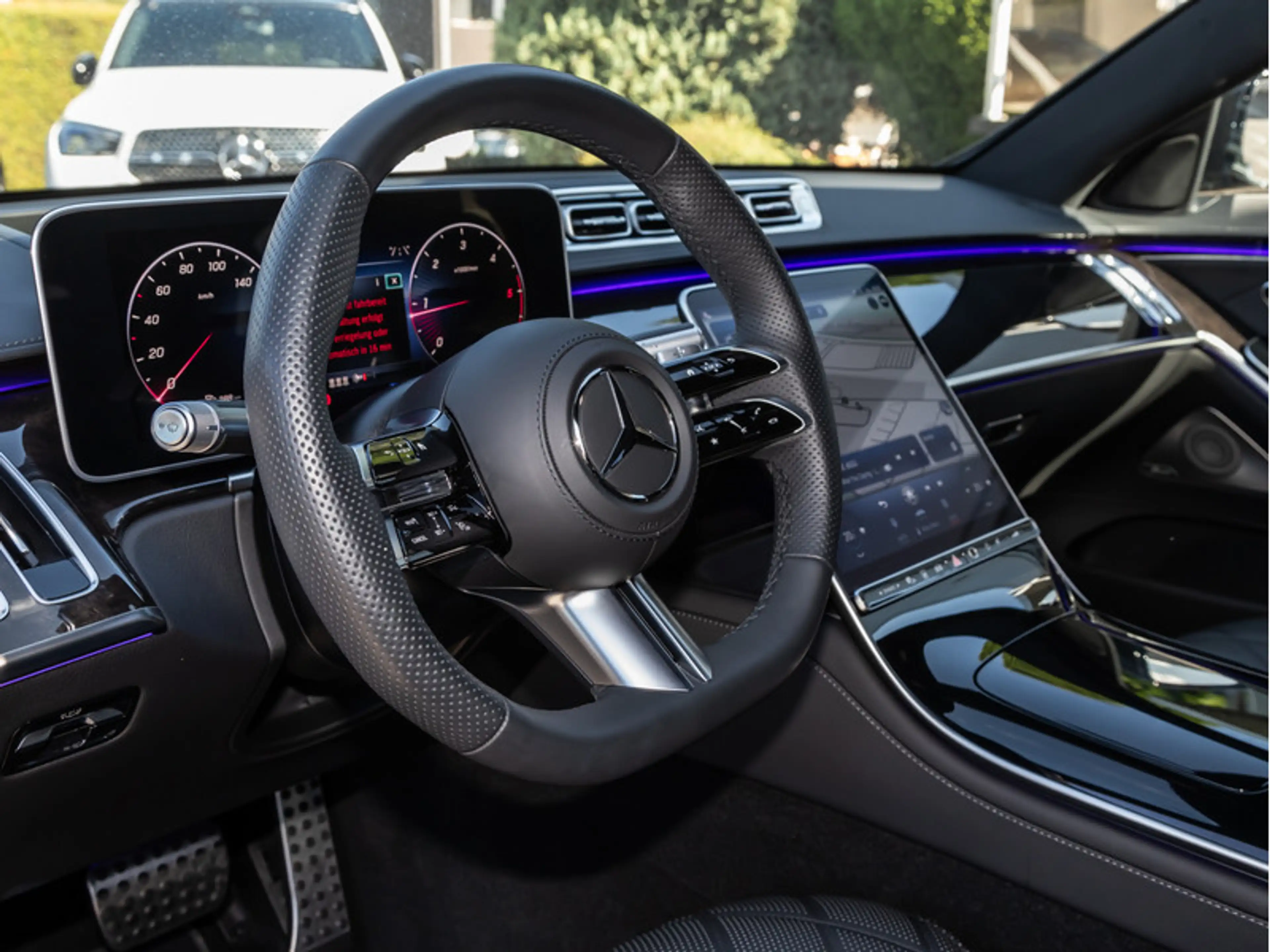Mercedes-Benz S 350 d 4M L AMG-Sport/Pano/TV/HUD/Sitzklima/20" — photo 13