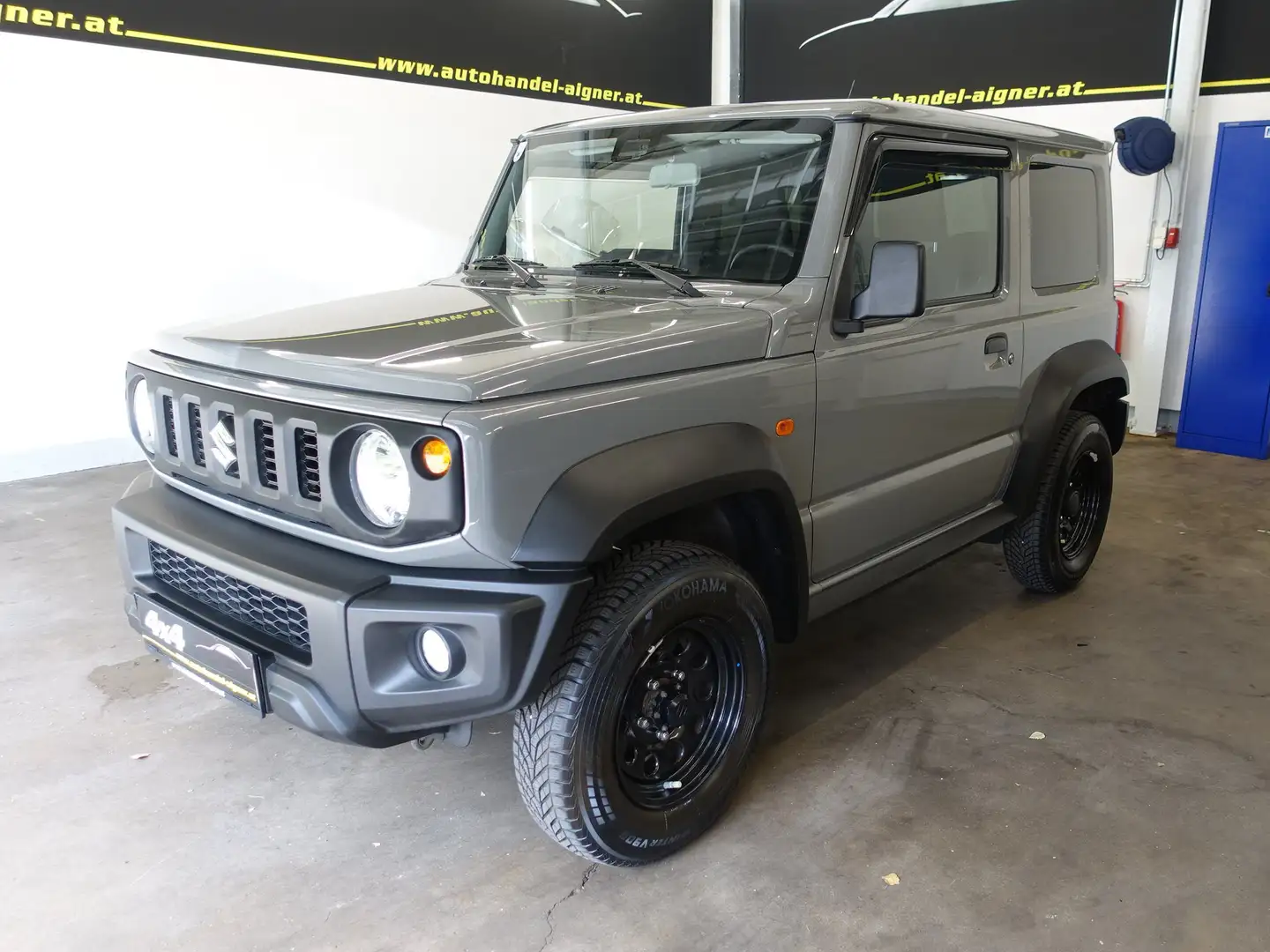 Suzuki Jimny 1,5 VVT Allgrip Pure 4-SITZER Grau - 1