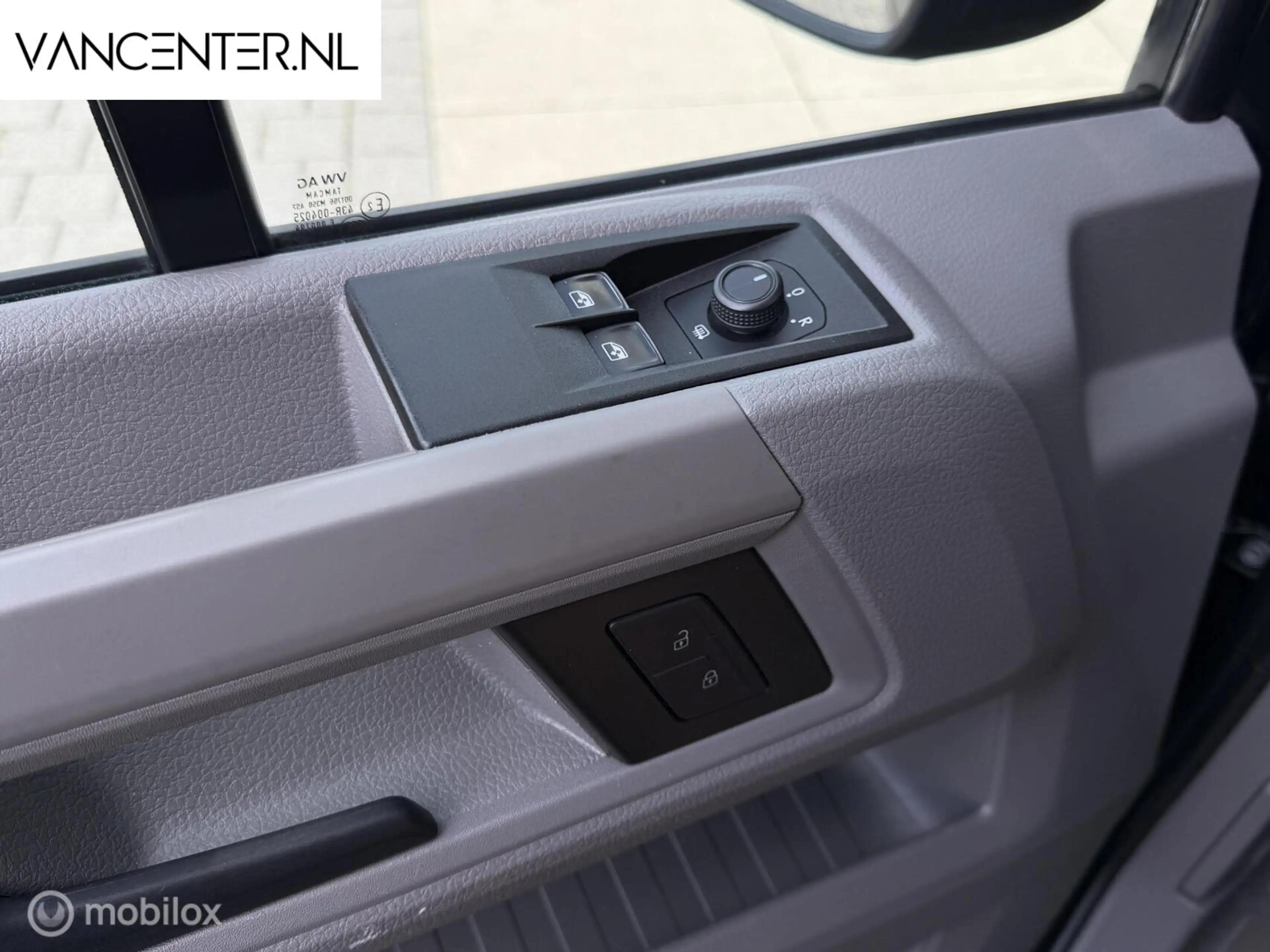 Volkswagen Crafter Bestel 35 2.0 TDI L3H3 Highline — photo 9