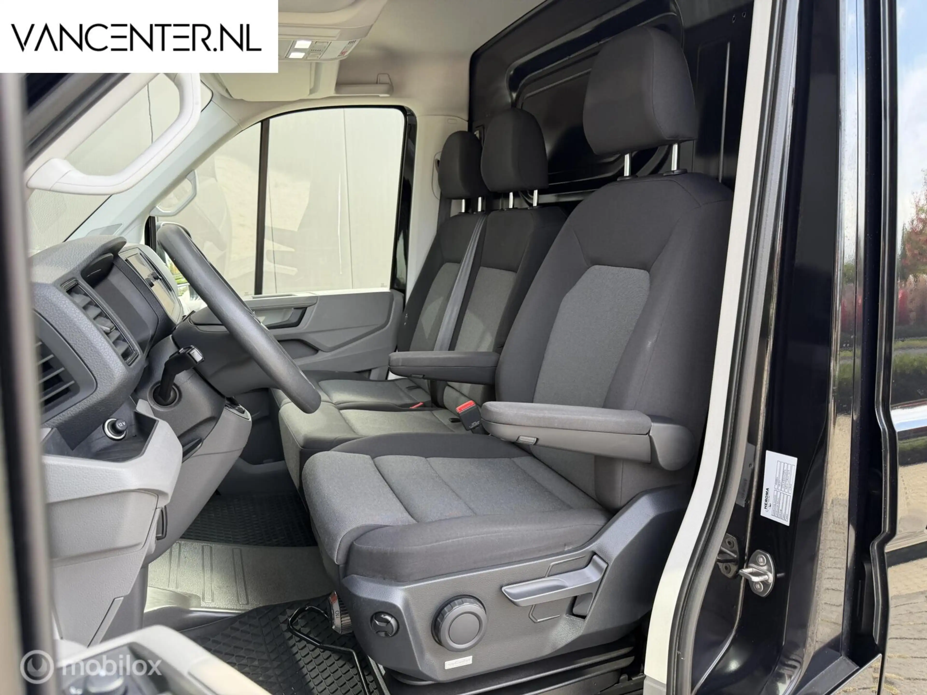 Volkswagen Crafter Bestel 35 2.0 TDI L3H3 Highline — photo 4