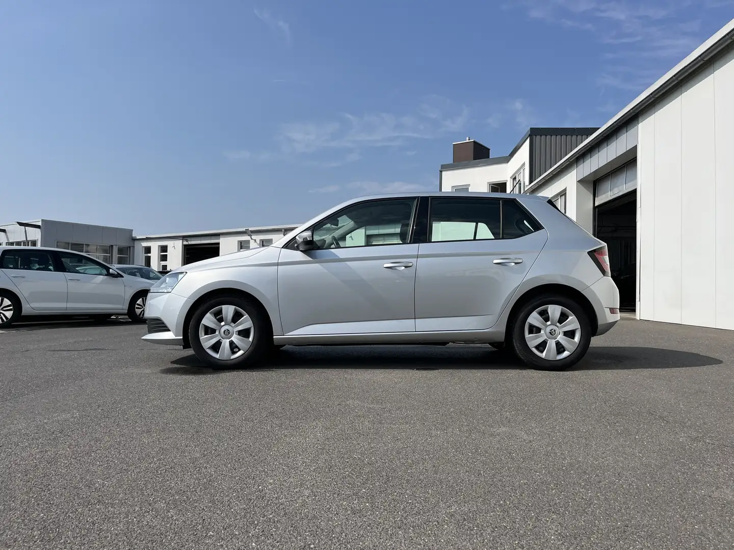 Skoda Fabia 1.0 Active Cool Plus 78€ m. 20% Anzahlung DAB SH Schwarz - 2