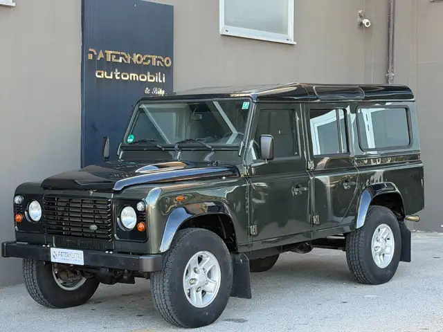 Land Rover Defender 110 2.4 td S SW 7 posti