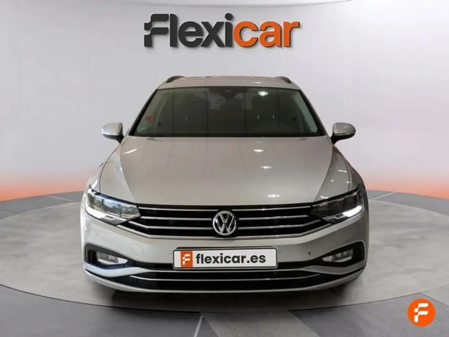 Volkswagen Passat Variant 2.0TDI EVO Executive DGS7 110kW Gris - 2