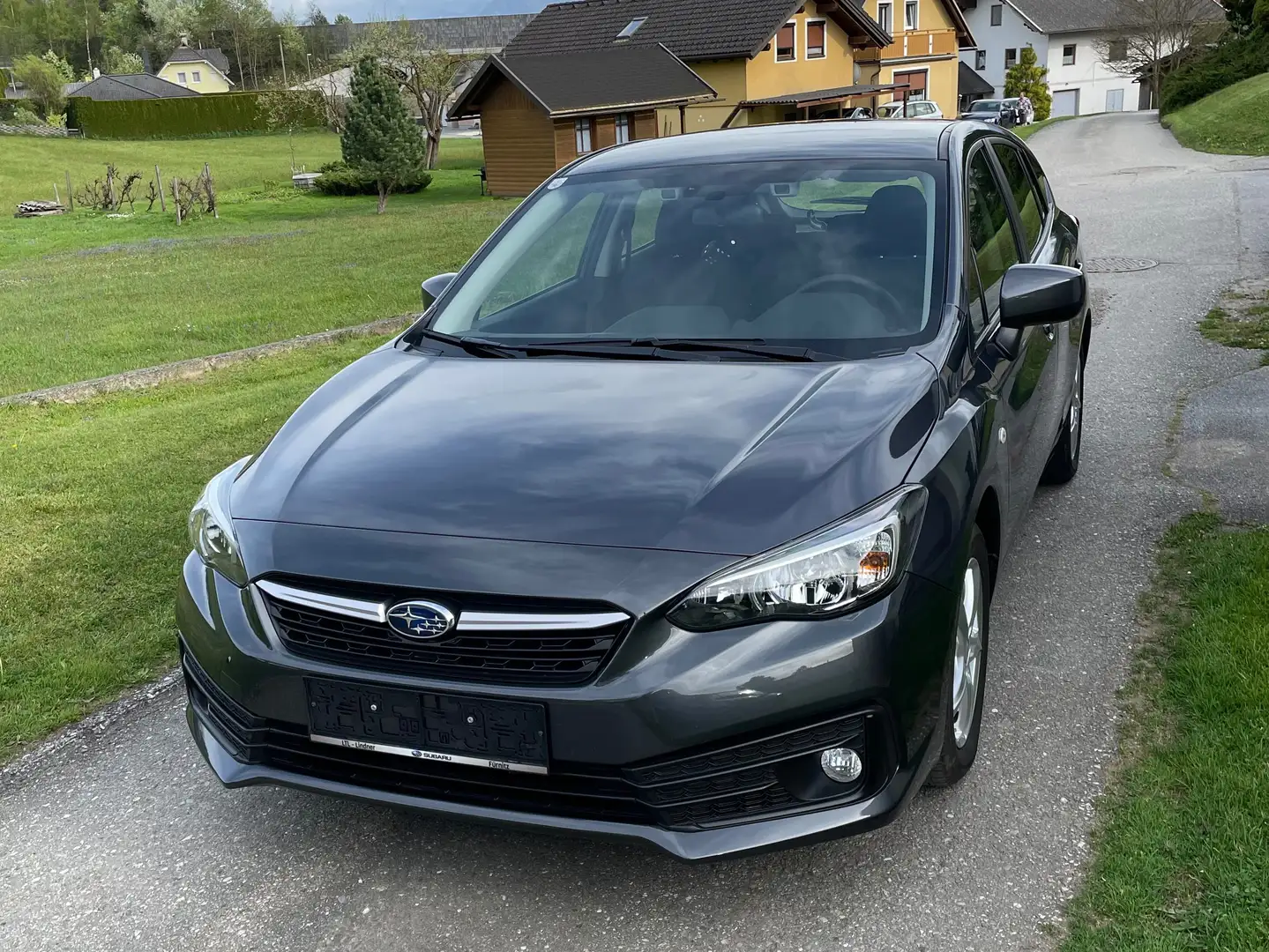 Subaru Impreza Impreza 1.6i CVT Pure AWD Aut. Pure Grey - 1