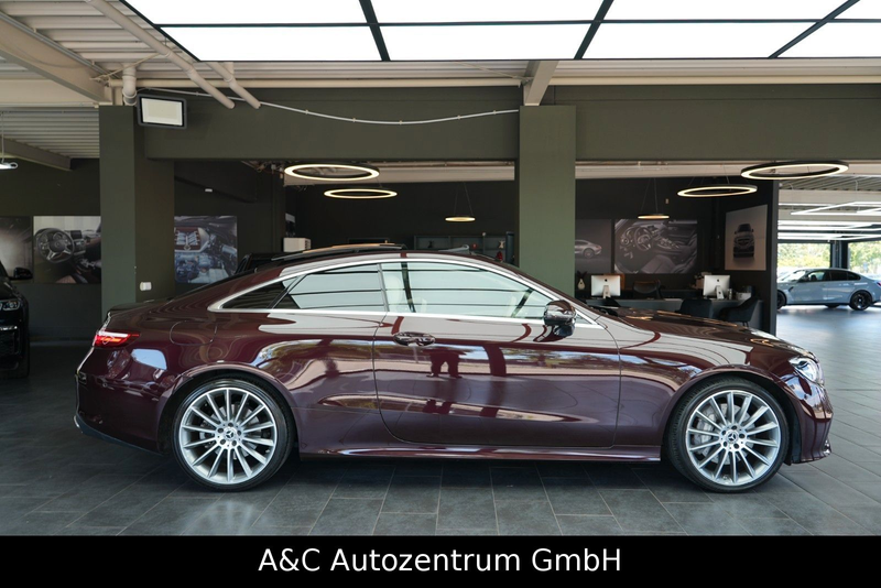 Mercedes-Benz E 400 d Coupé AMG Line 4Matic Faeclift — photo 7