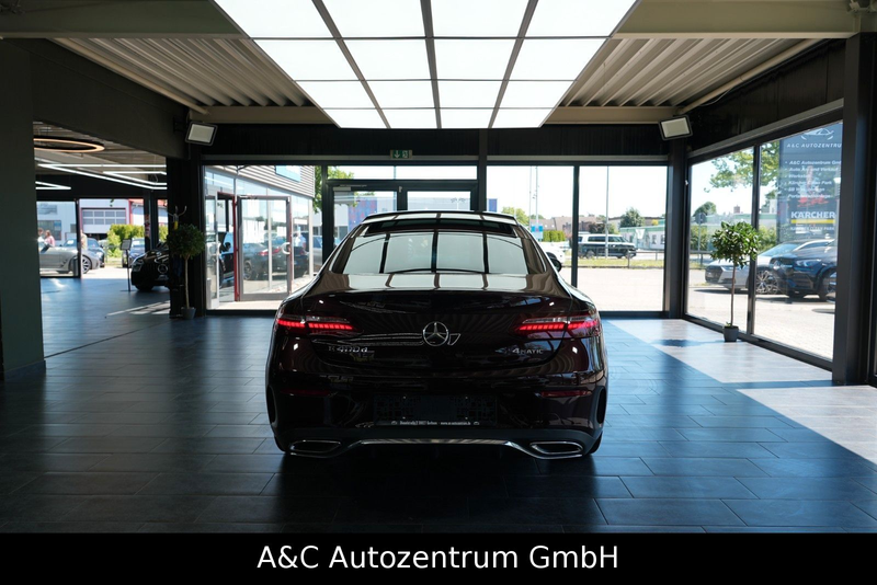 Mercedes-Benz E 400 d Coupé AMG Line 4Matic Faeclift — photo 5