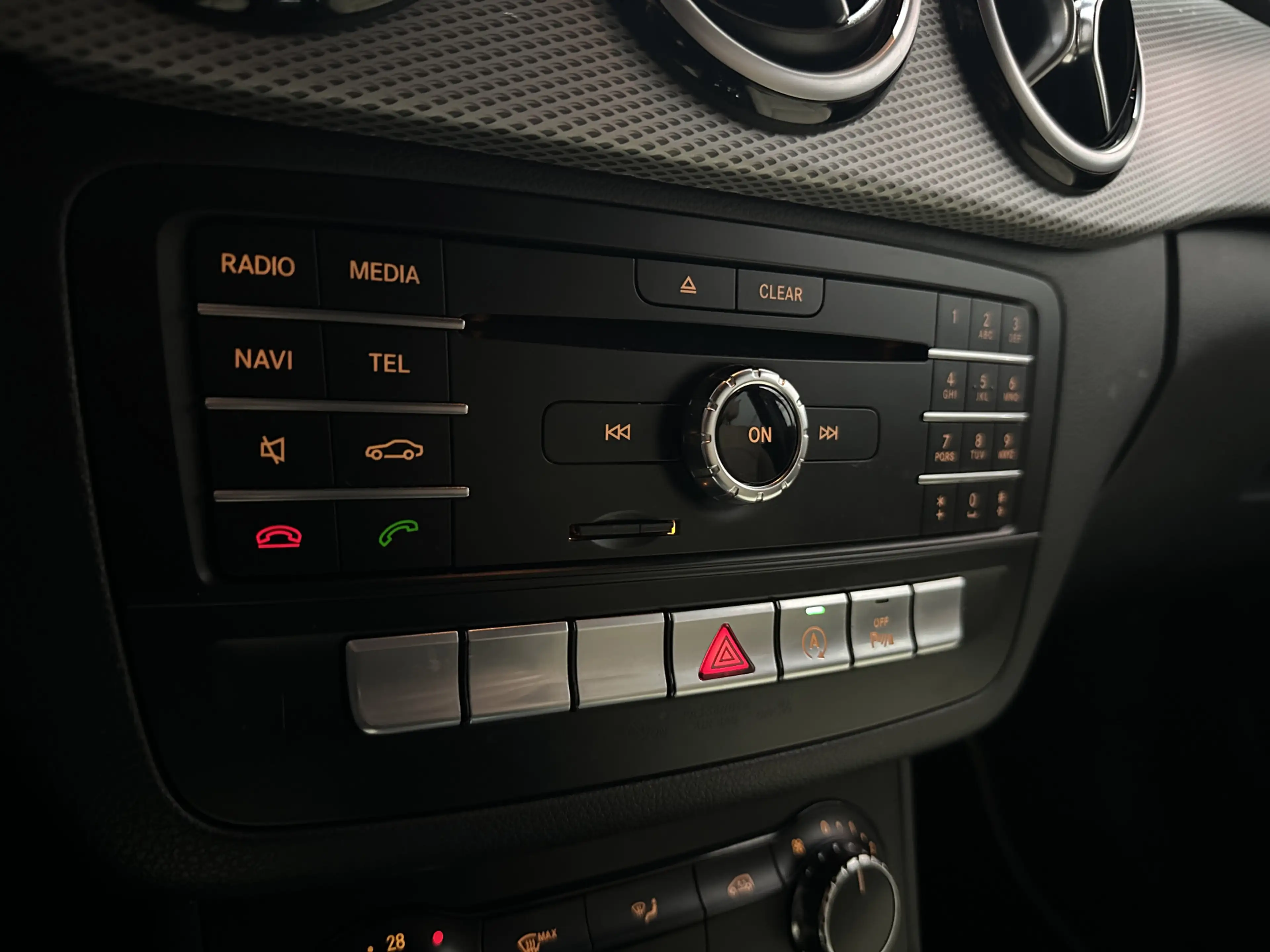 Mercedes-Benz B 160 Ambition - Leder / Navi / Bluetooth — photo 19
