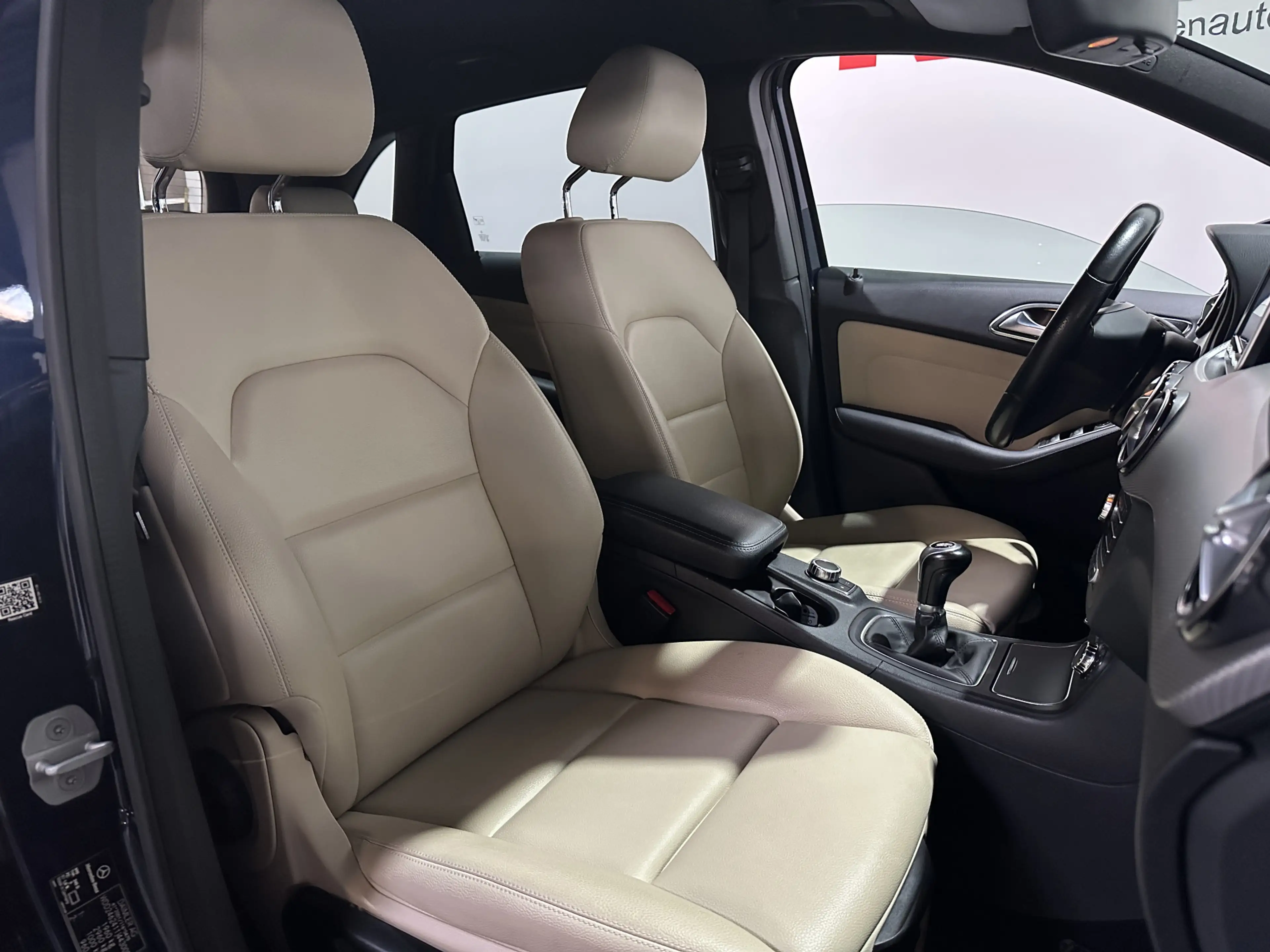 Mercedes-Benz B 160 Ambition - Leder / Navi / Bluetooth — photo 23