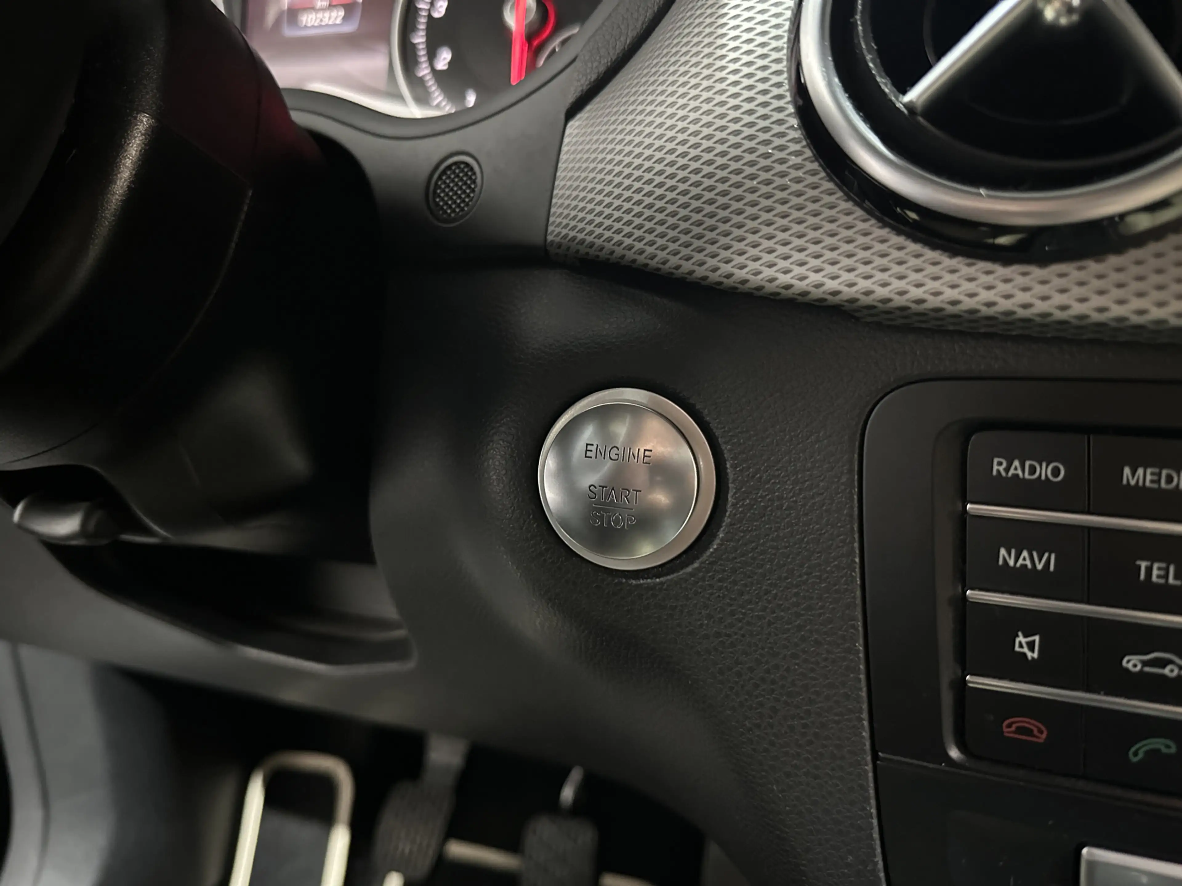 Mercedes-Benz B 160 Ambition - Leder / Navi / Bluetooth — photo 14