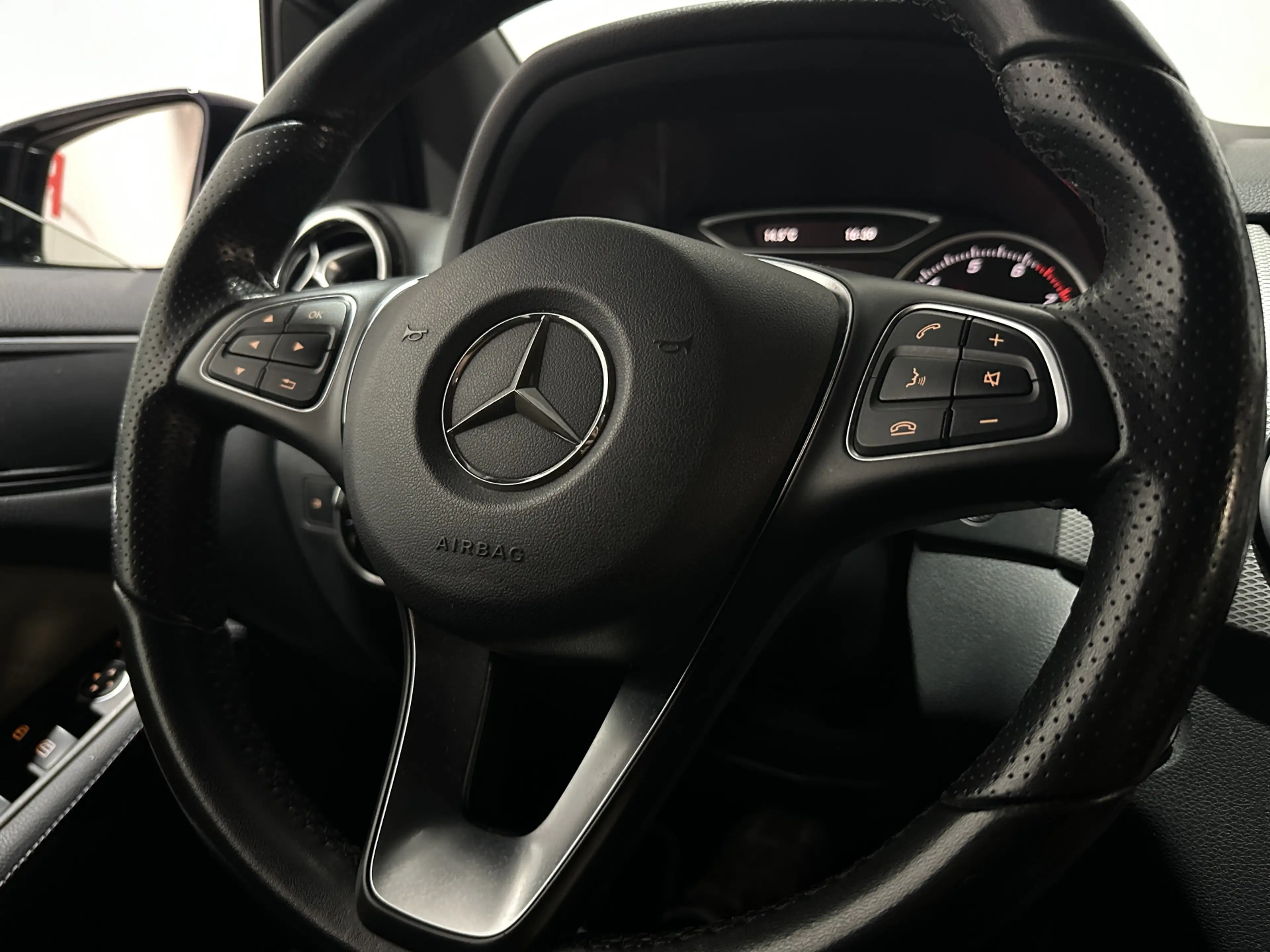 Mercedes-Benz B 160 Ambition - Leder / Navi / Bluetooth — photo 12