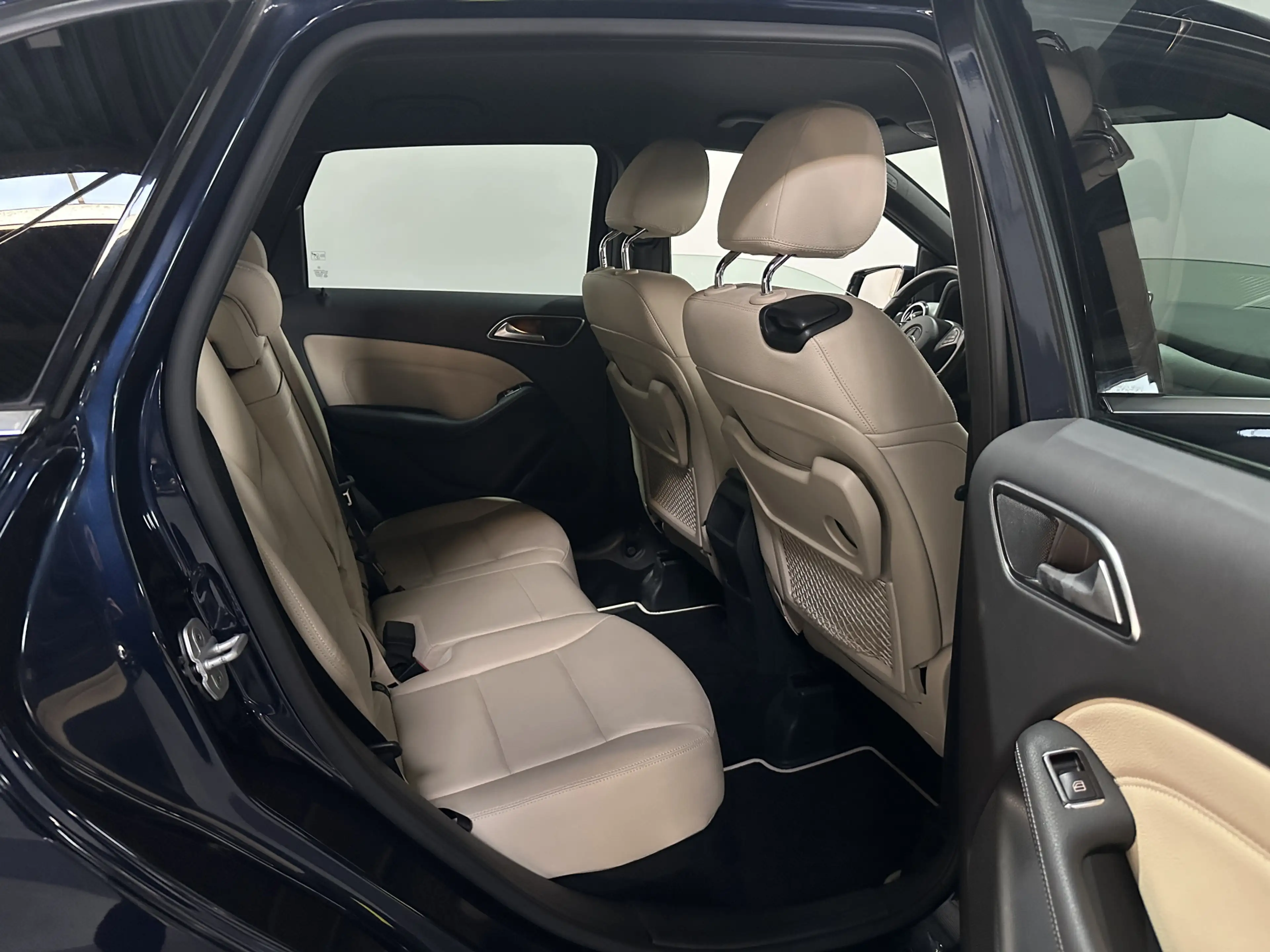 Mercedes-Benz B 160 Ambition - Leder / Navi / Bluetooth — photo 27