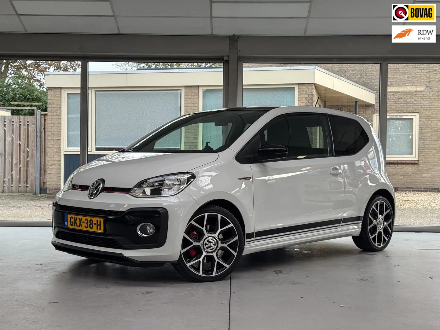 Volkswagen up! 1.0 TSI GTI |Stoelverwarming|Parkeersenoren achter Wit - 1