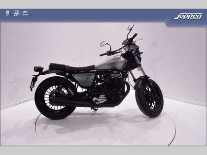 Moto Guzzi V 9 bobber 850