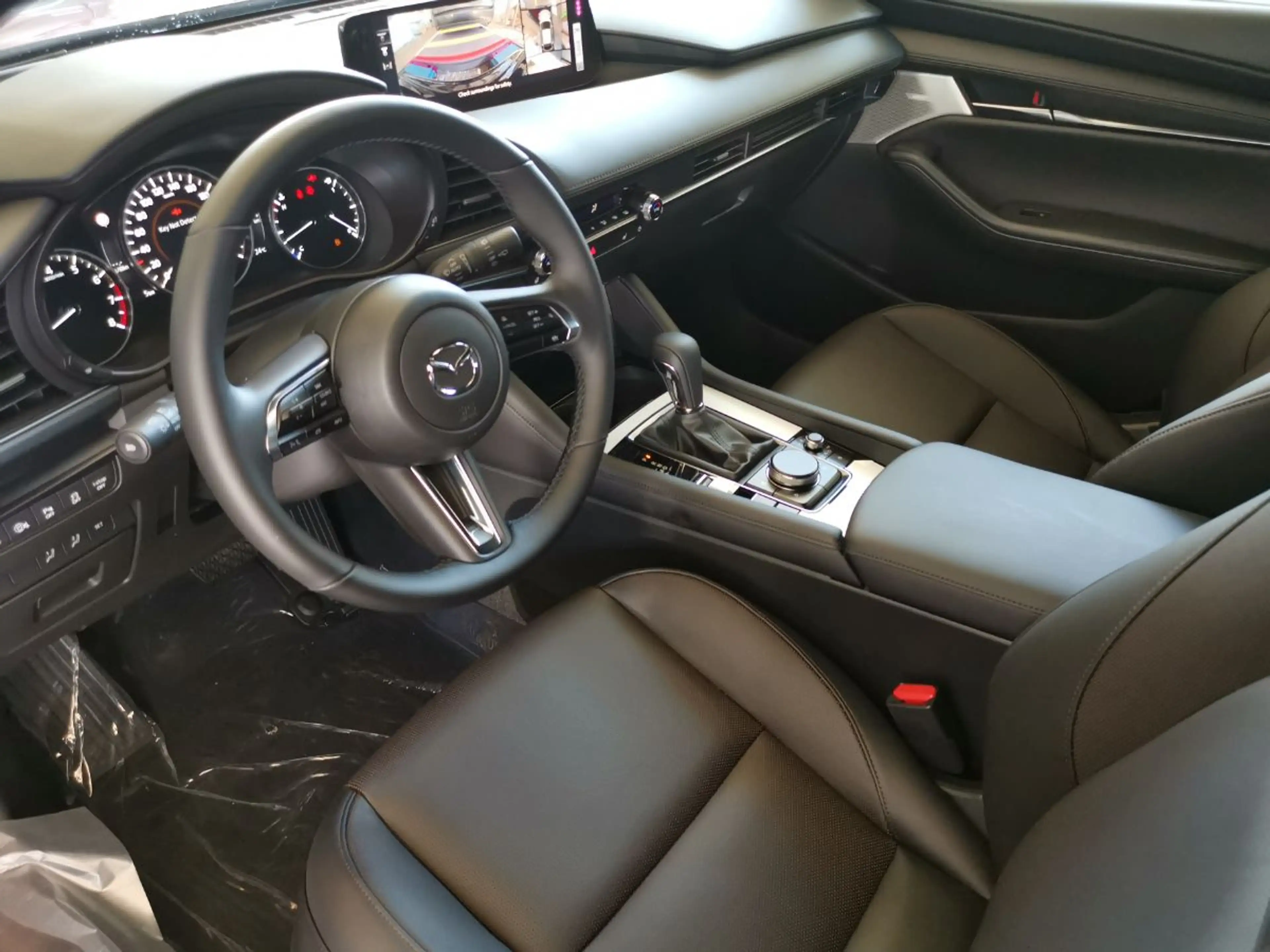 Mazda 3 2.5L e-SKYACTIV G 140ps — photo 8