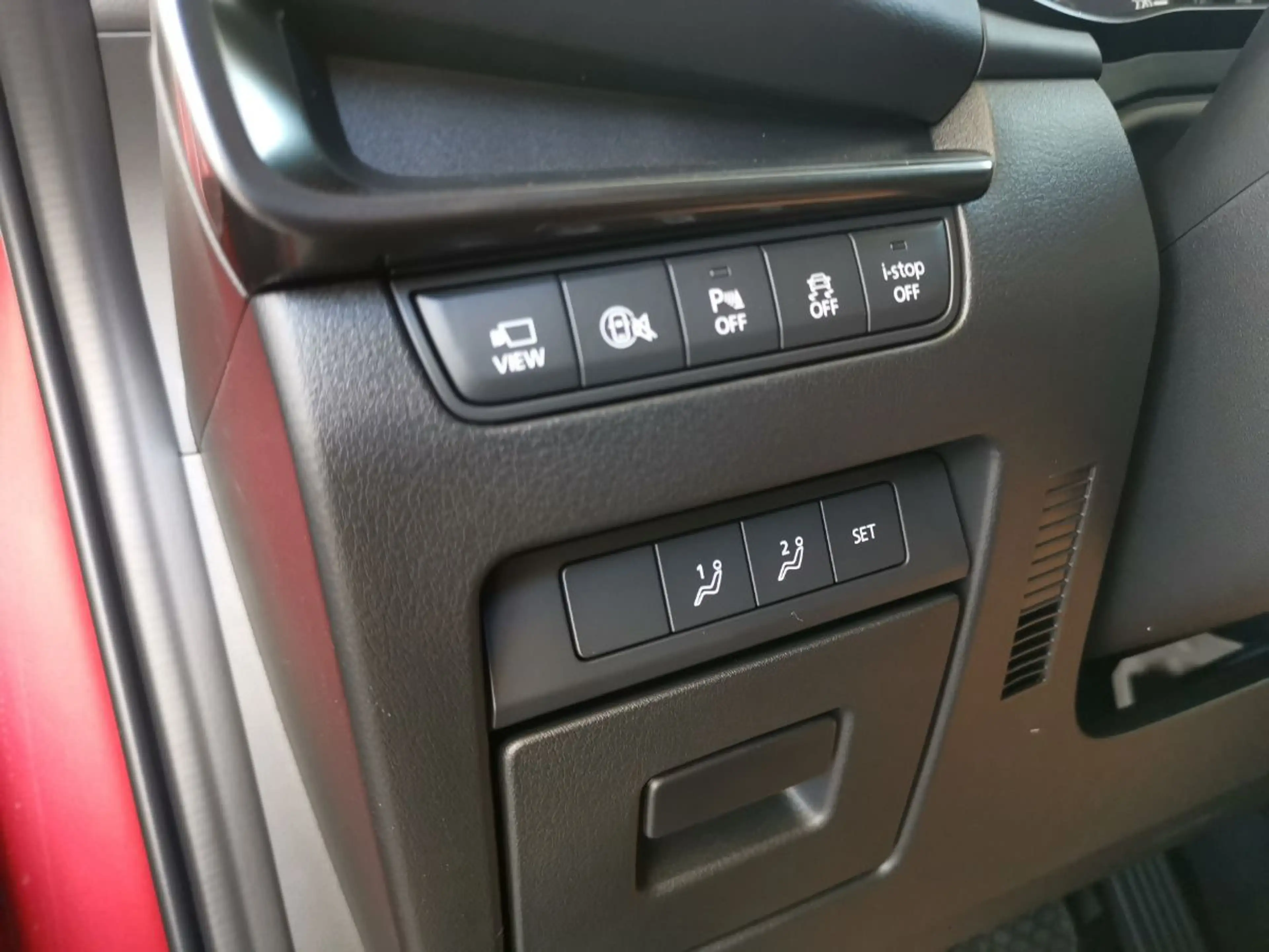 Mazda 3 2.5L e-SKYACTIV G 140ps — photo 12