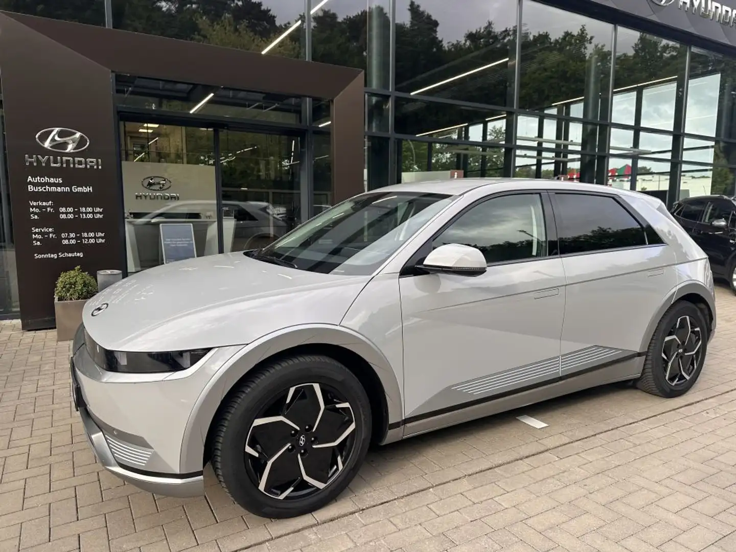 Hyundai IONIQ 5 77,4 kWh 4WD Techniq +AHK+ Сірий - 1
