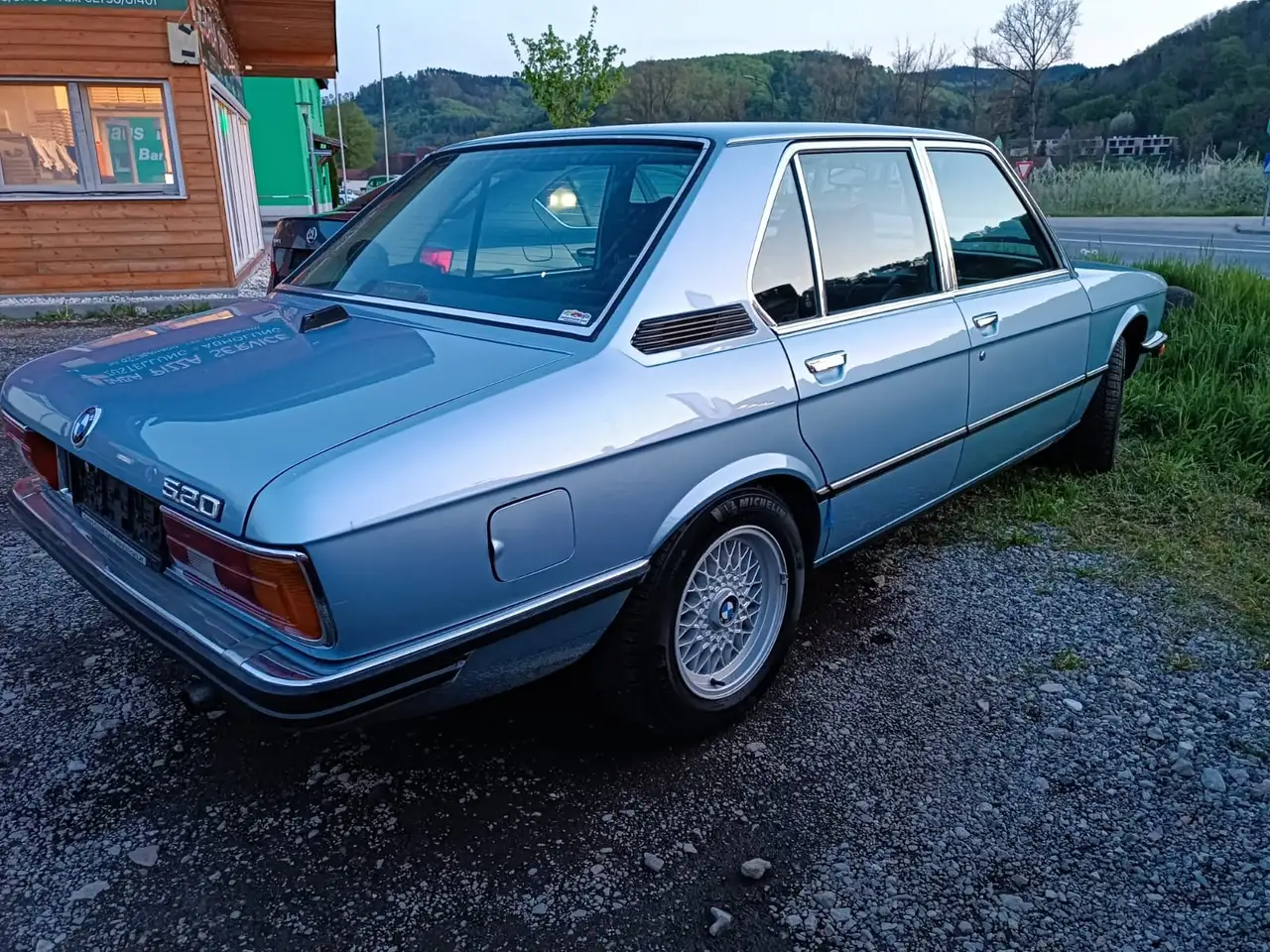 BMW 520 (E12/5-Gang), foto 3