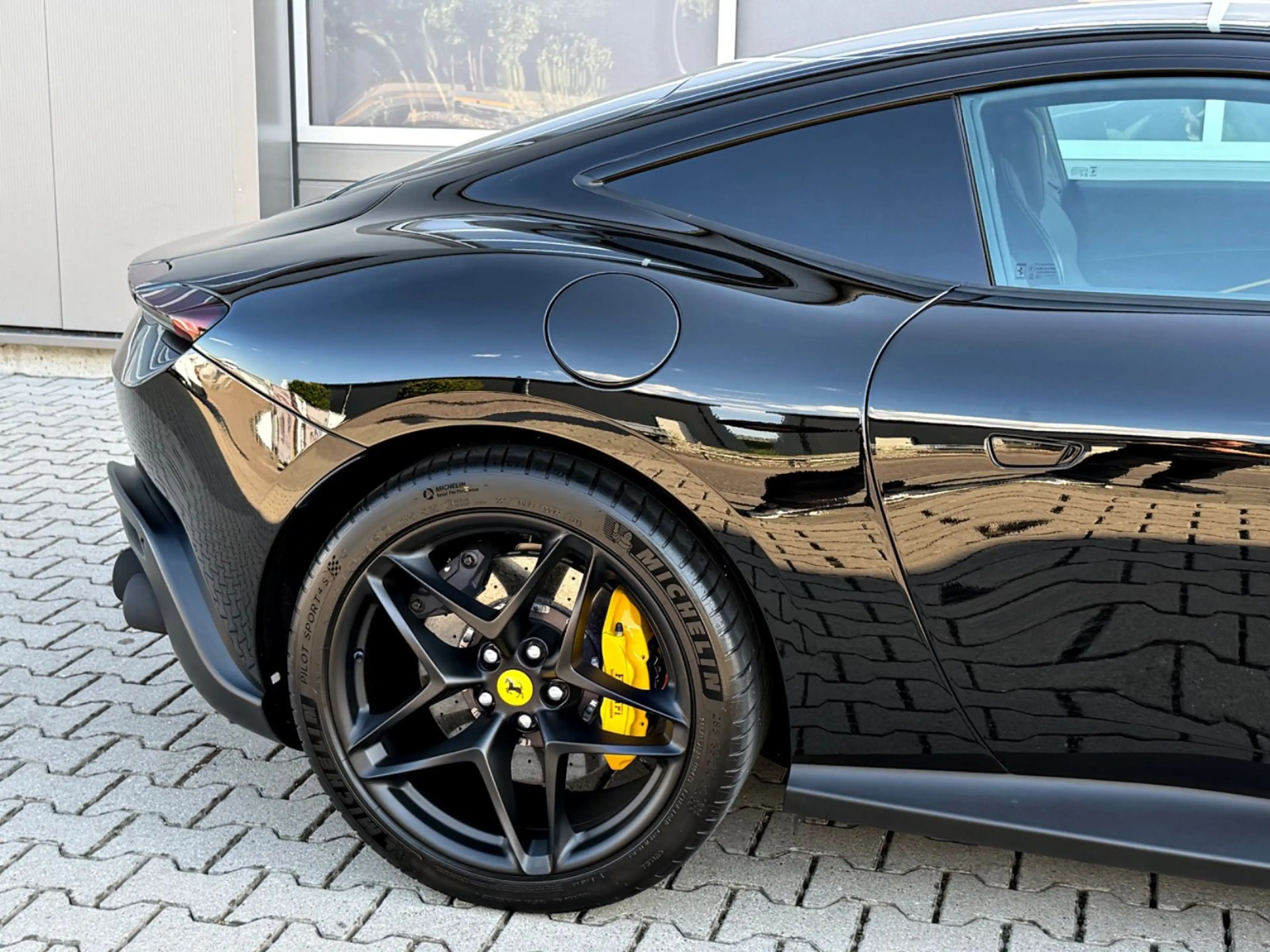 Ferrari Roma Carbon Scuderia Garantieverlängerung 11.27 — photo 25