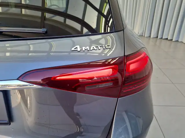 Mercedes-Benz GLE 450 d 4MATIC SpurW Winterp. HUD Standh. Ansicht 12