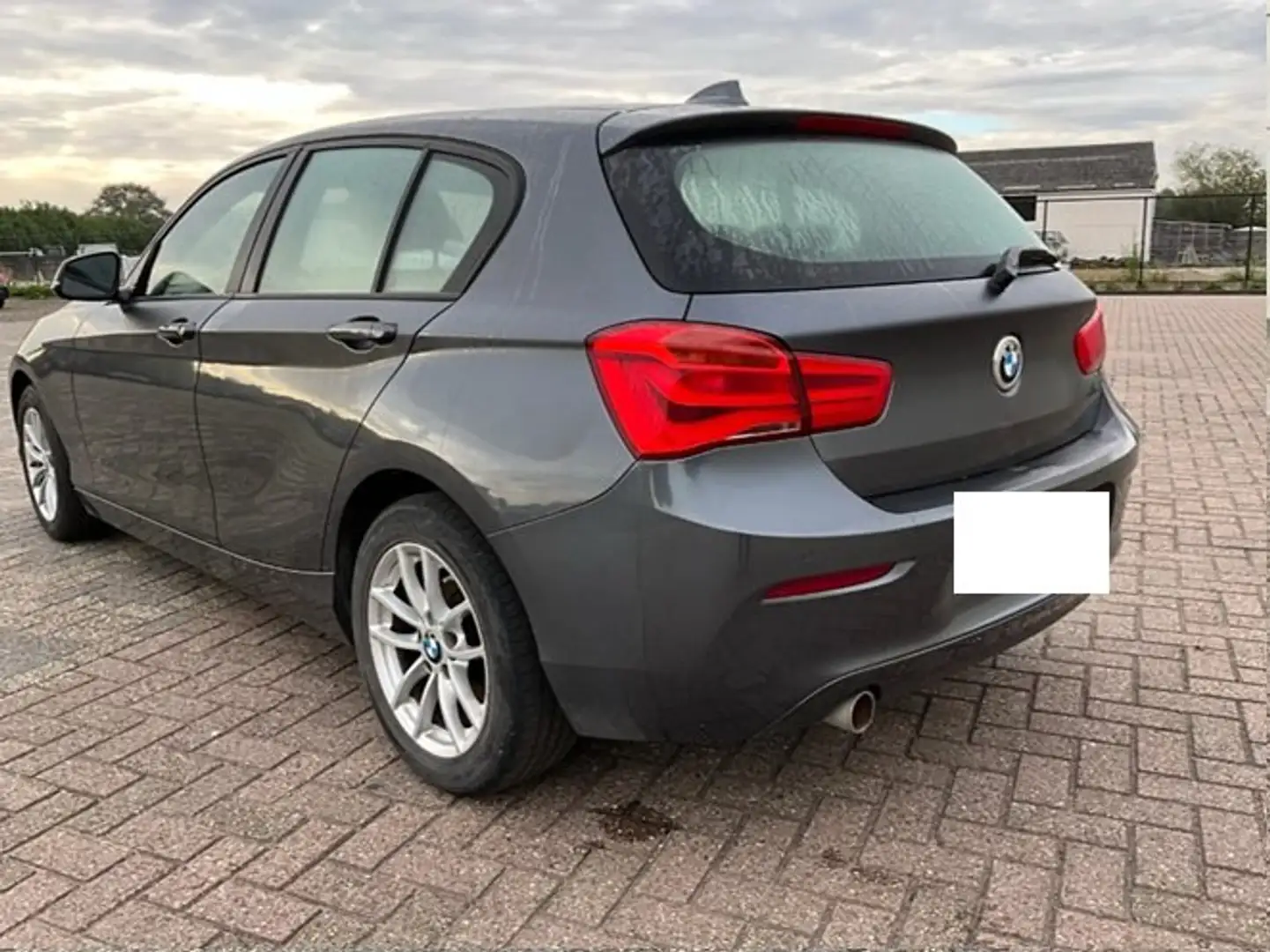 BMW 116 116i Gris - 2