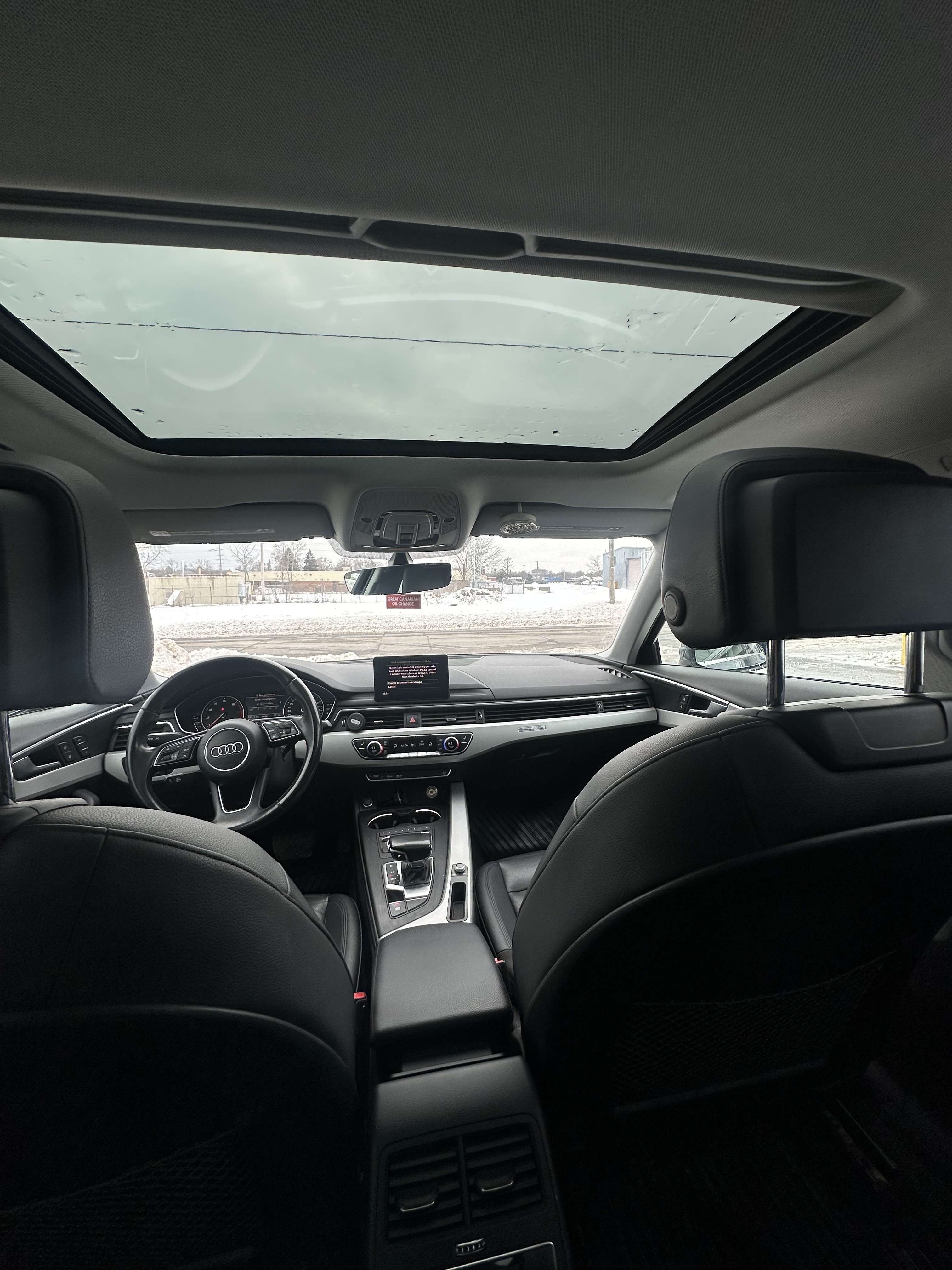 2017 Audi A4 4dr Sdn Auto Komfort quattro thumb 7