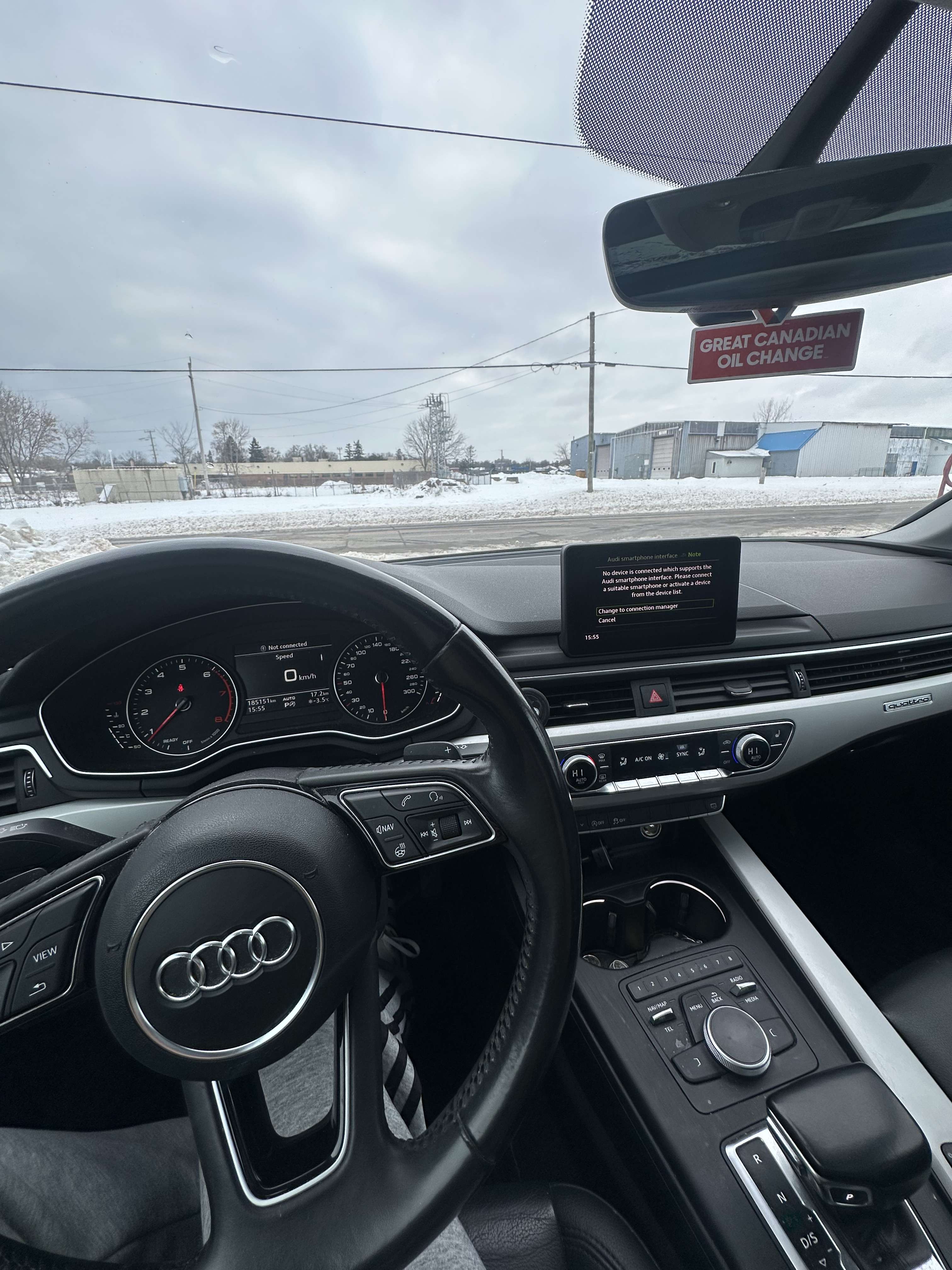 2017 Audi A4 4dr Sdn Auto Komfort quattro thumb 8