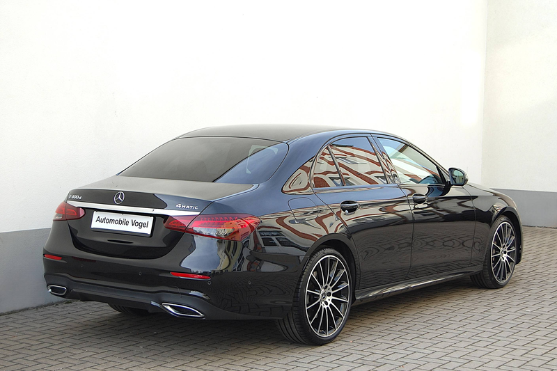 Mercedes-Benz E 400 4Matic AMG Line Sportpaket — photo 3
