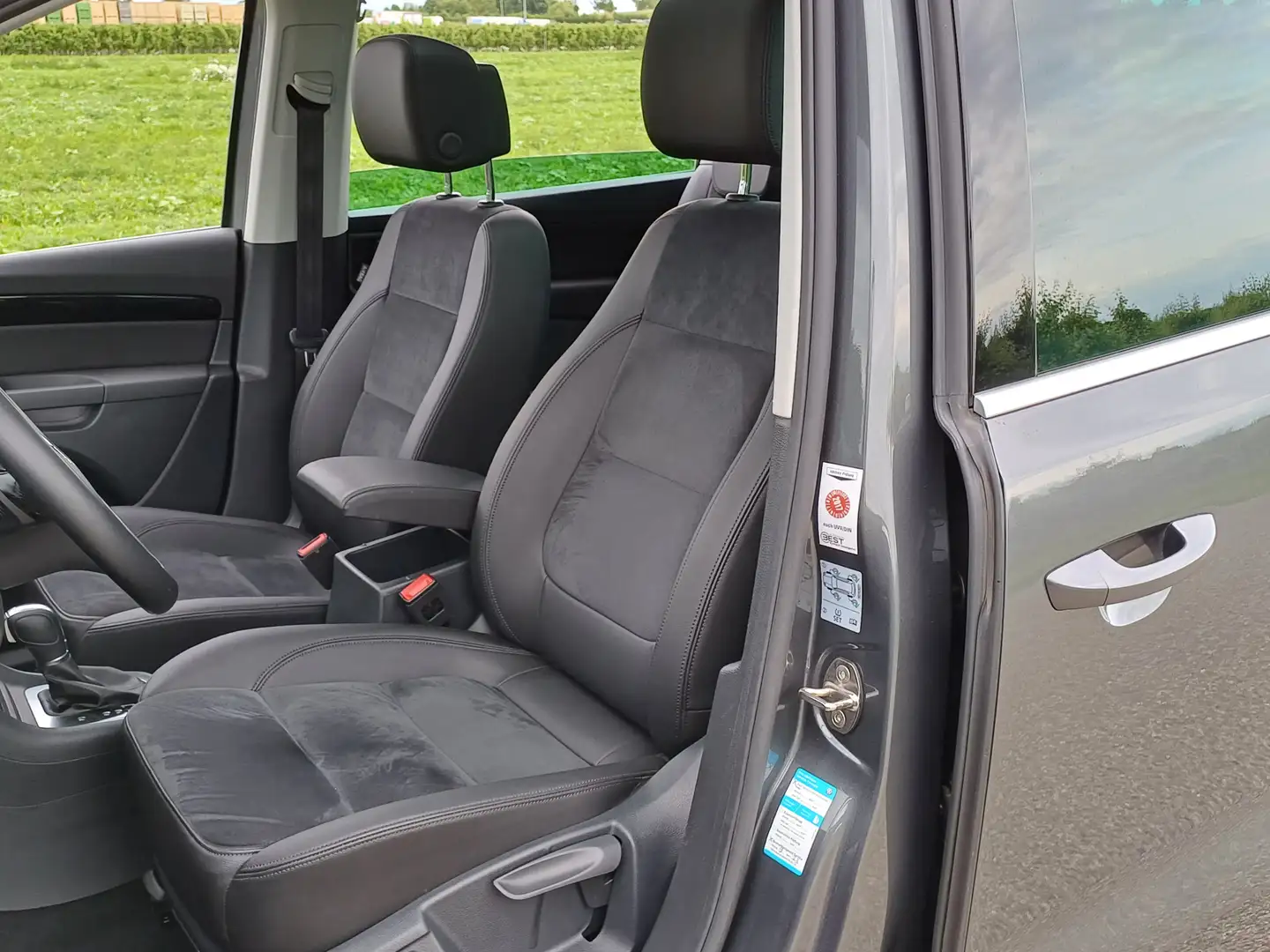 Volkswagen Sharan 2.0 TSI Highline 7 Pers. /Nieuwstaat!/Trekh/Pano/N Gris - 2