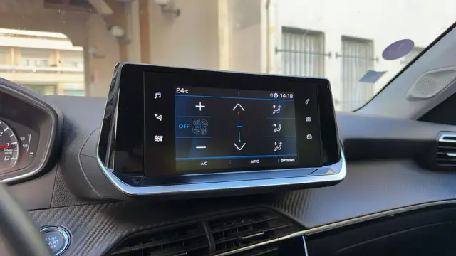Peugeot 2008 view 13