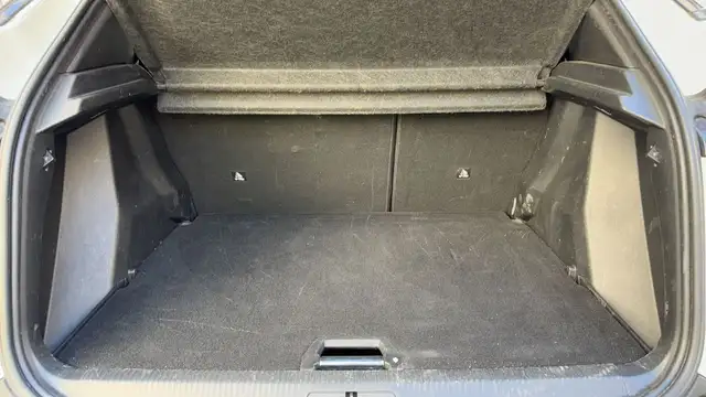 Peugeot 2008 view 14