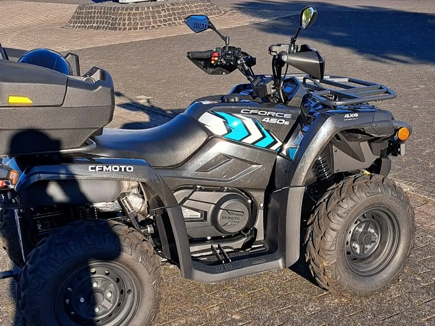 CF Moto CForce 450 Schwarz - 2