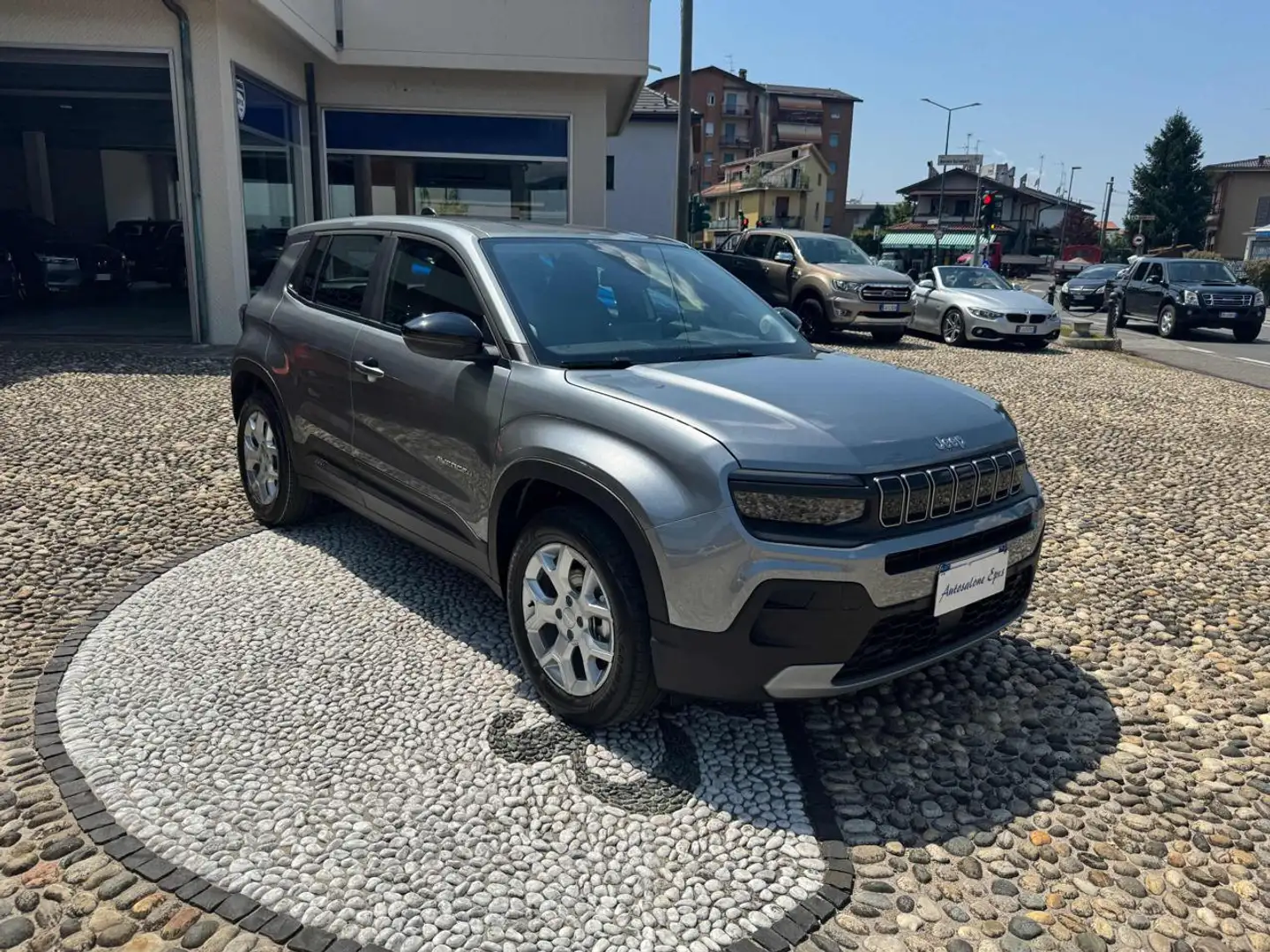 Jeep Avenger 1.2 Turbo 100 CV Altitude Gris - 1