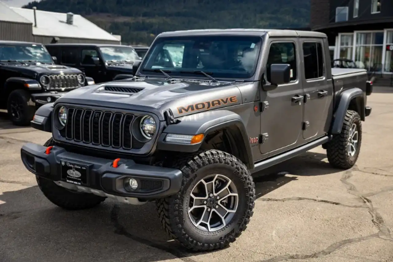 Jeep Gladiator снимка Jeep Gladiator