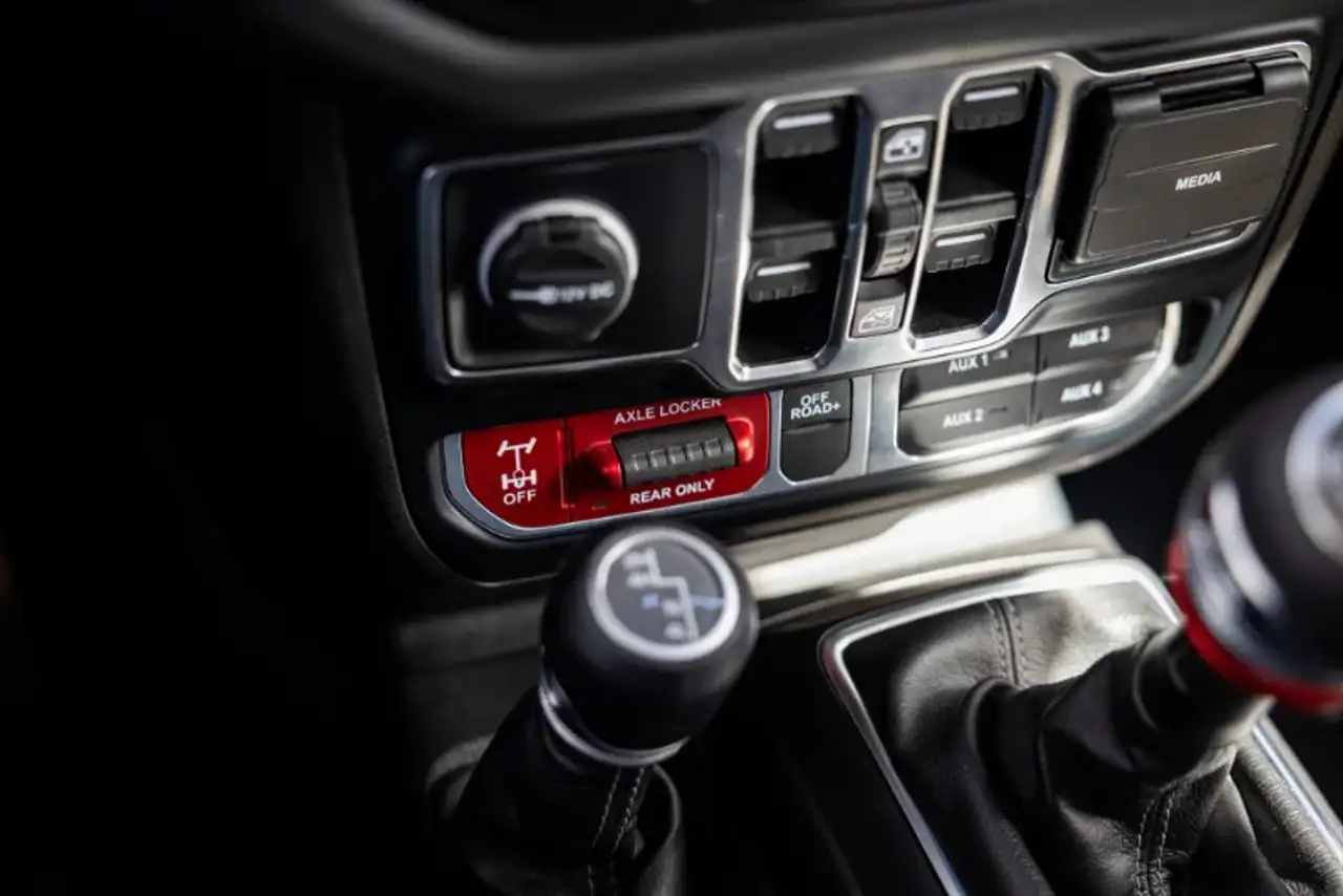 Jeep Gladiator снимка Jeep Gladiator