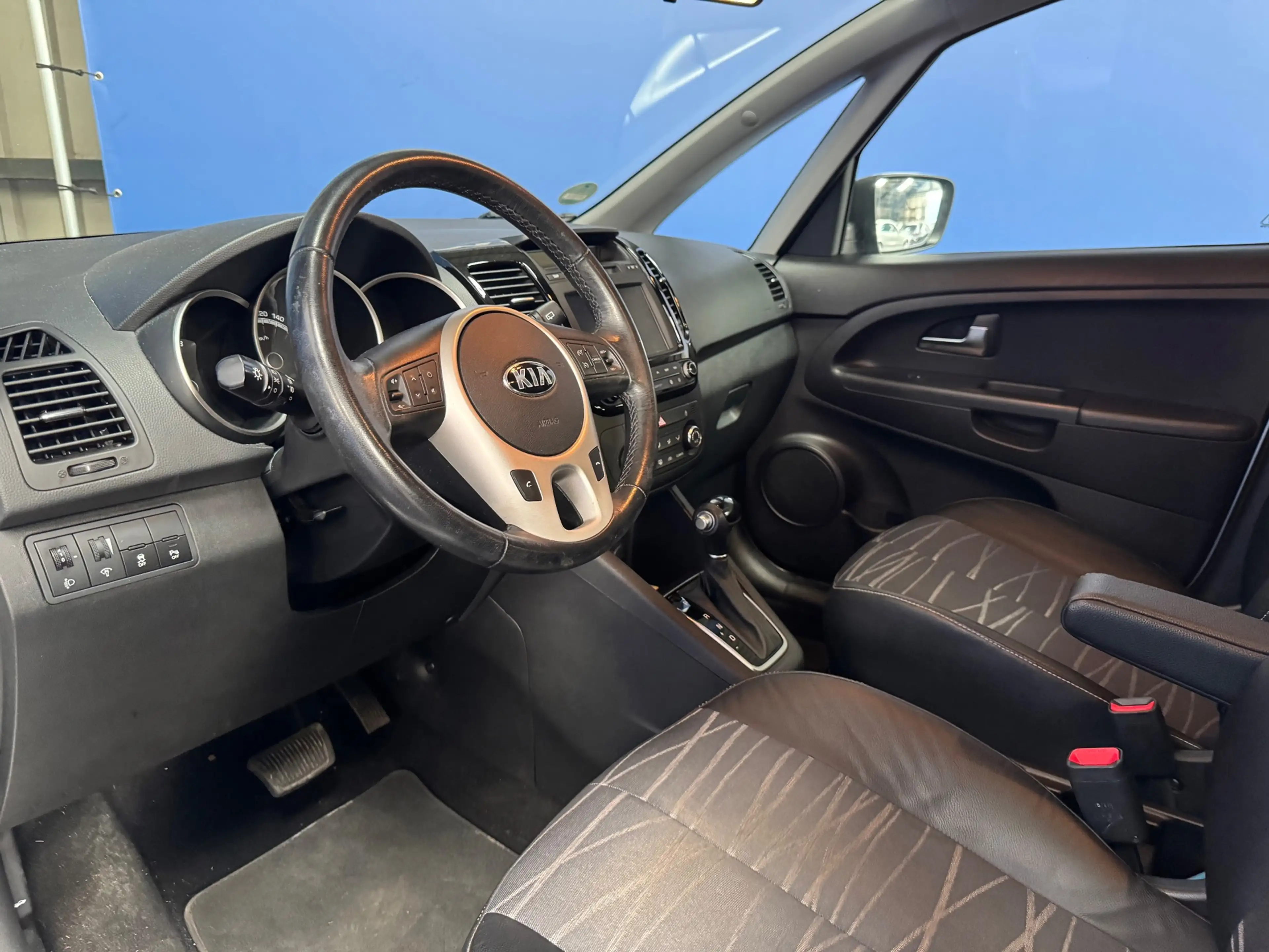 Kia Venga 1.6 CVVT DynamicLine Automaat met Nieuwe APK — photo 12