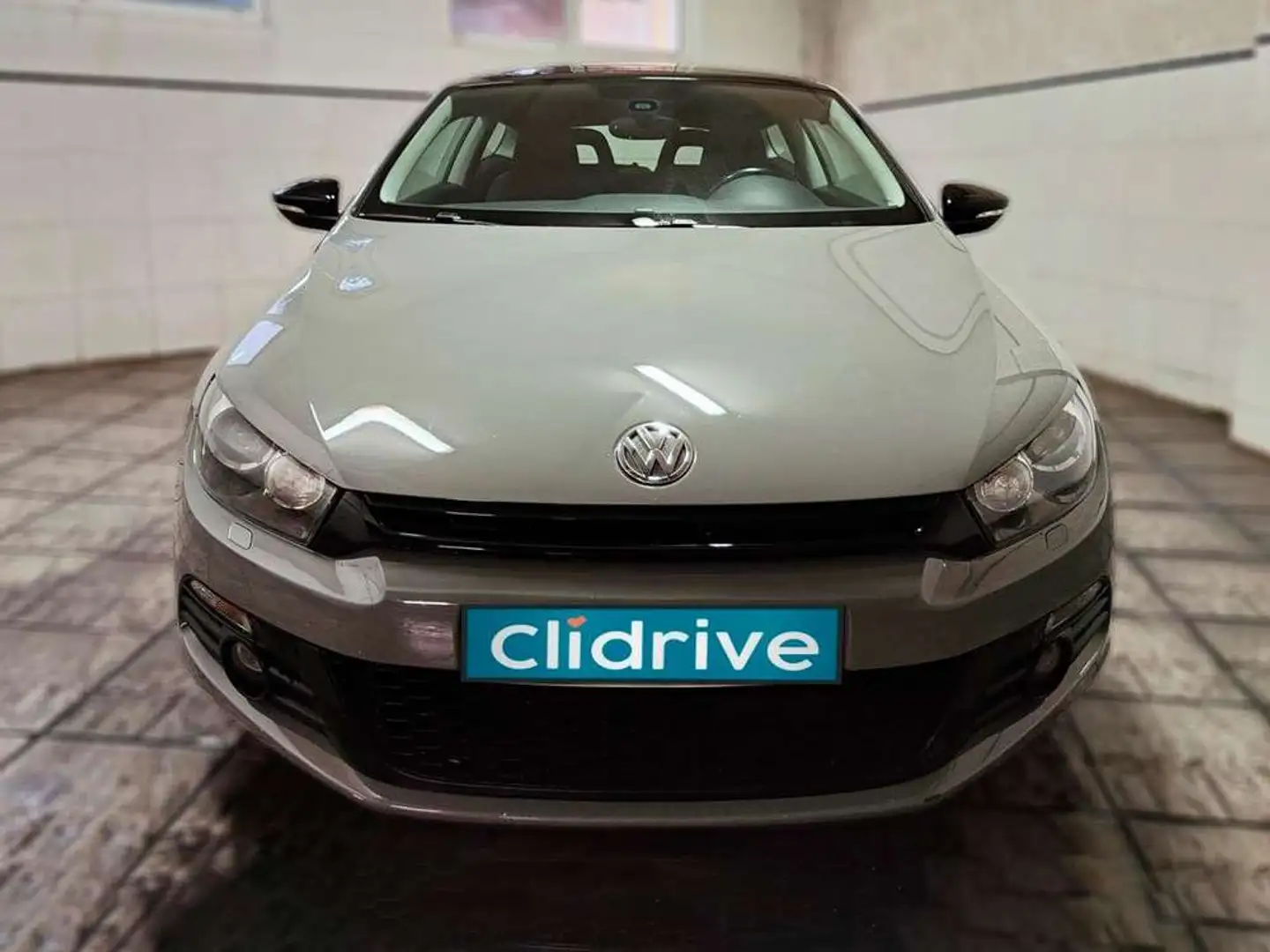Volkswagen Scirocco 2.0TDI Gris - 2