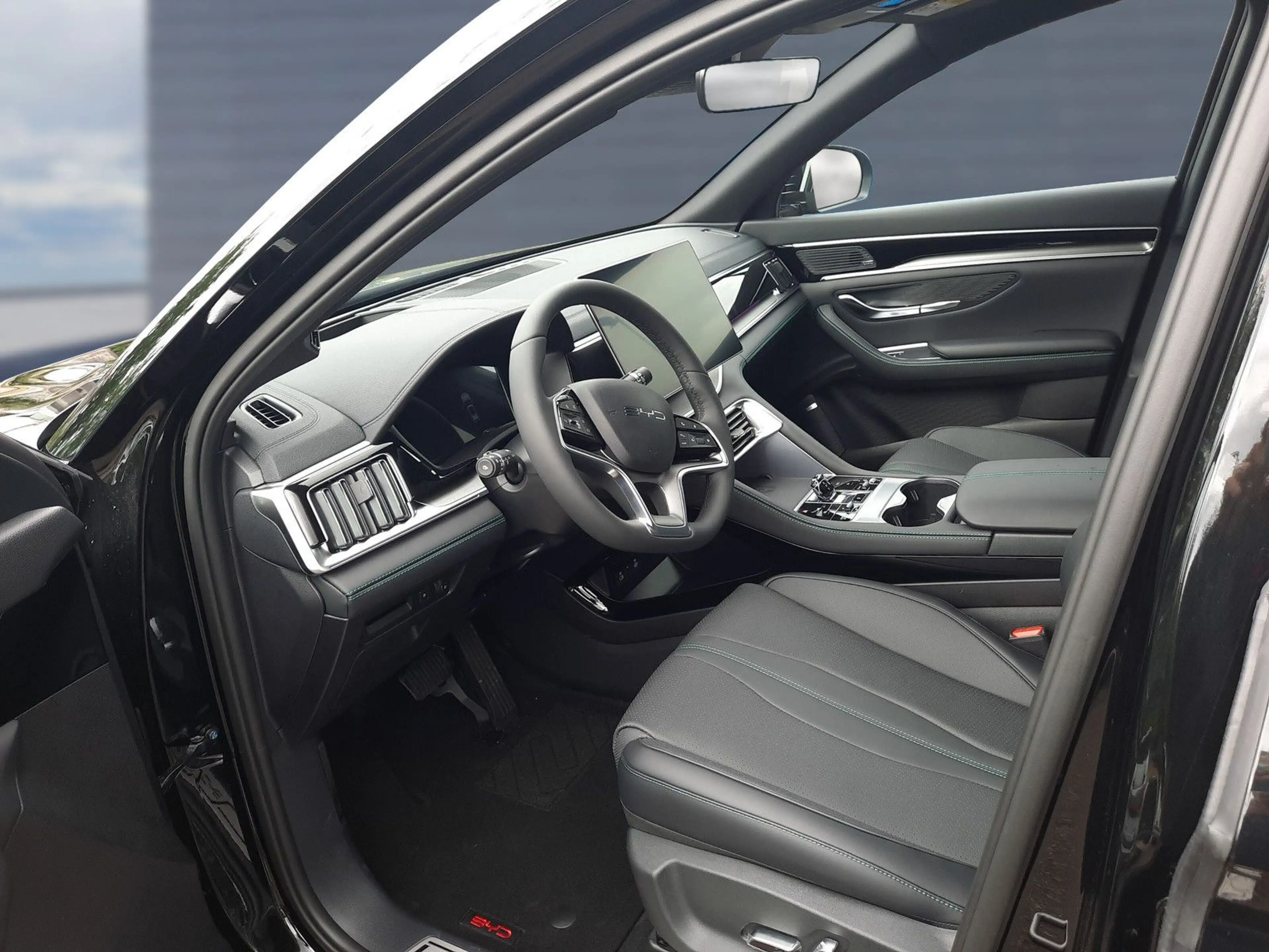 BYD Seal Seal U DM-i Design  AWD HUD Pano — photo 10