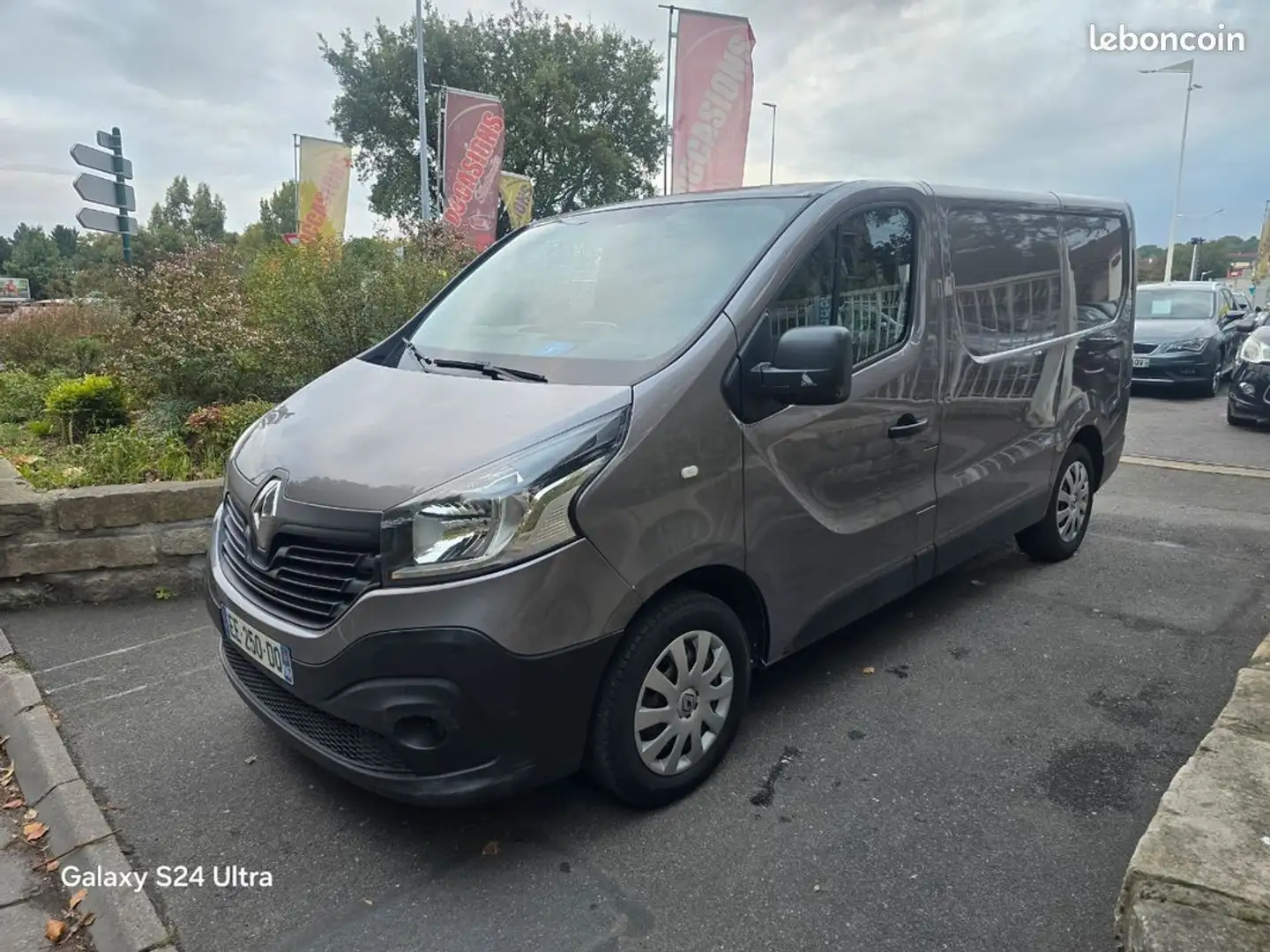Renault Trafic 1.6l dci 120ch confort 155 000km - 1
