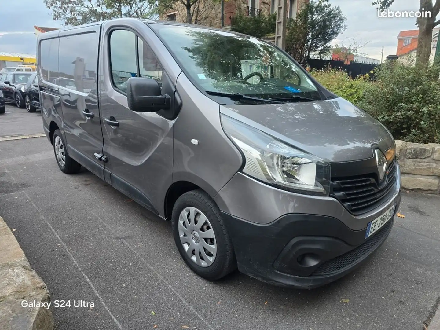 Renault Trafic 1.6l dci 120ch confort 155 000km - 2