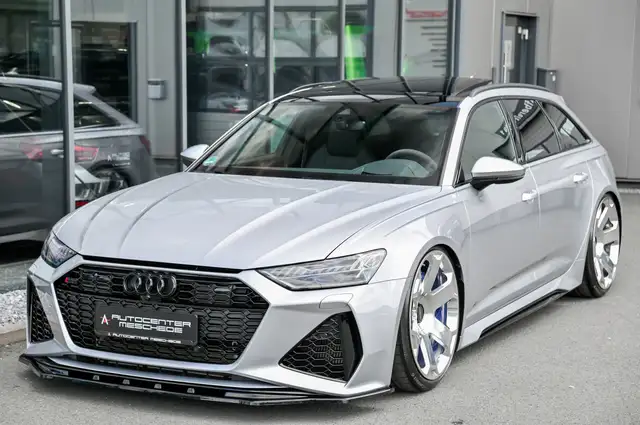 Audi RS6 view 2